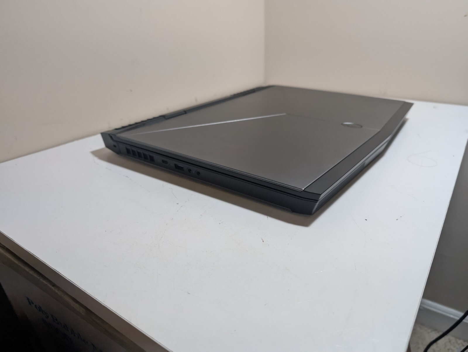 Alienware 17 R5 i7-8750H 2.2GHz 8GB RAM 256GB SSD Nvidia GTX 1060