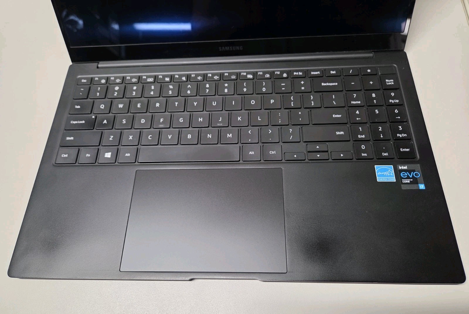 Samsung Galaxy Book Pro NP950XDB 15.6″ Intel Core i7 11th Gen *NO SSD-AS IS-READ