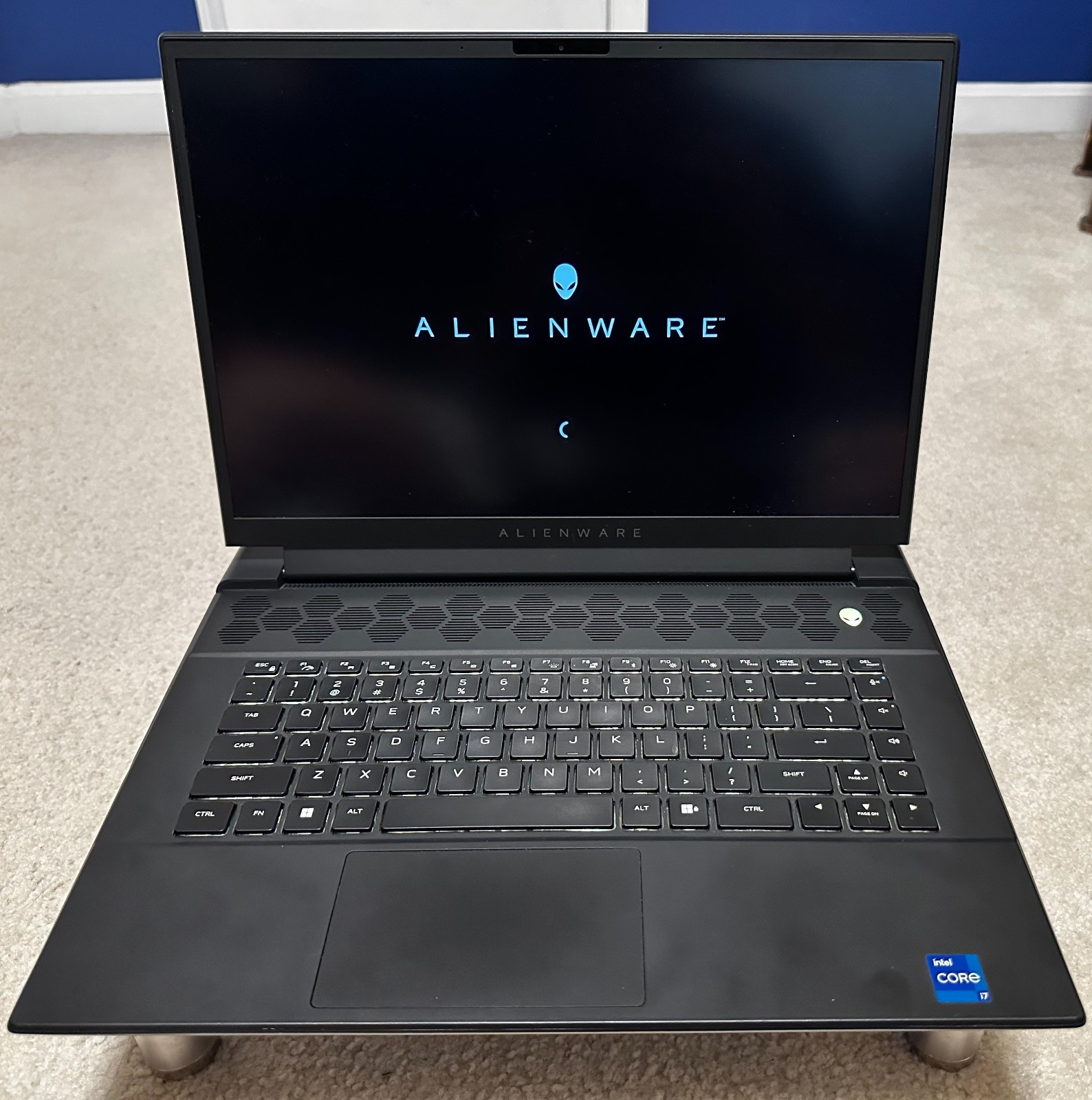 Alienware M16- 240Hz, i7-13700HX, NVIDIA GeForce RTX 4070, 16 GB RAM, 1 TB SSD