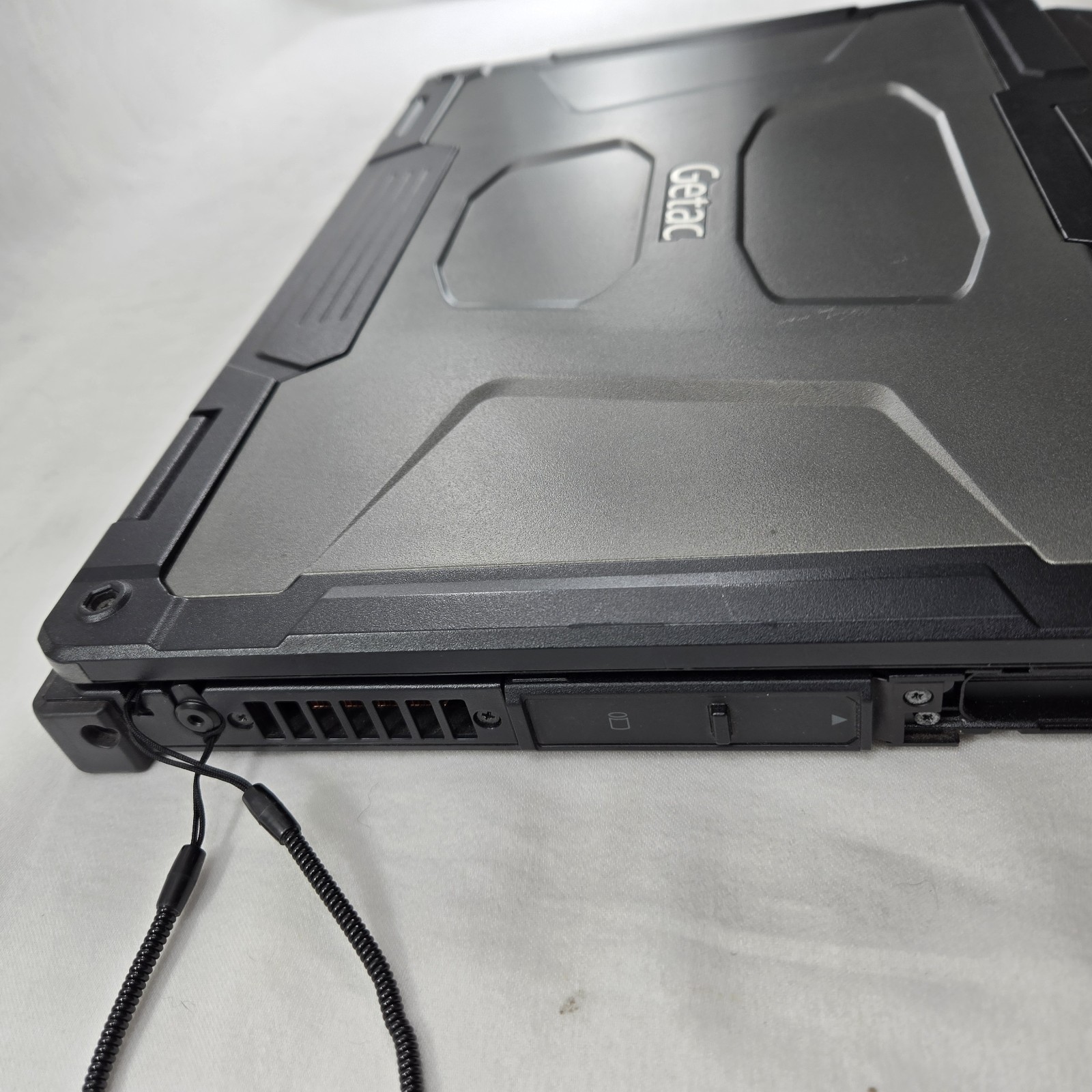 Getac B360 Rugged Laptop i5-10210U 8GB RAM – 4G LTE – NO SSD/CADDY – Grade B