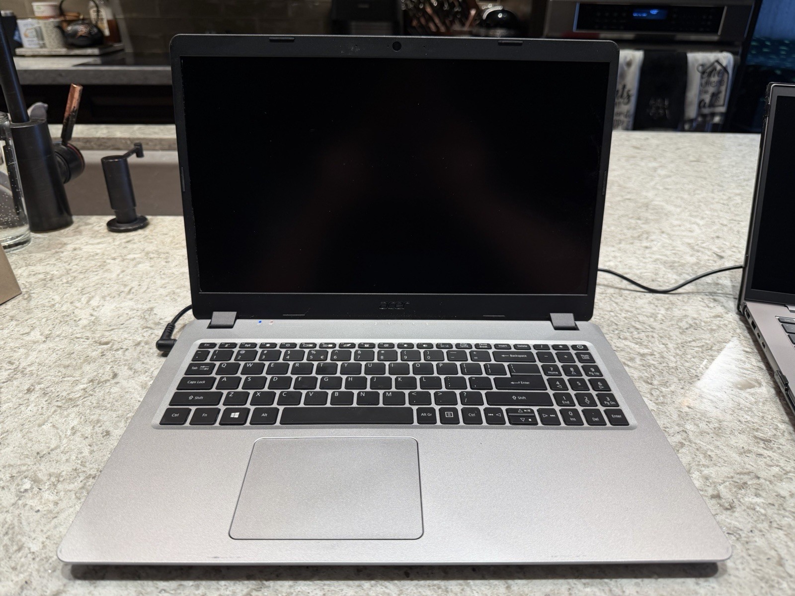 Acer Aspire 5 A515-43 15.6″ Laptop AMD Ryzen 5 3500U 8GB 512GB SSD Win10 Silver