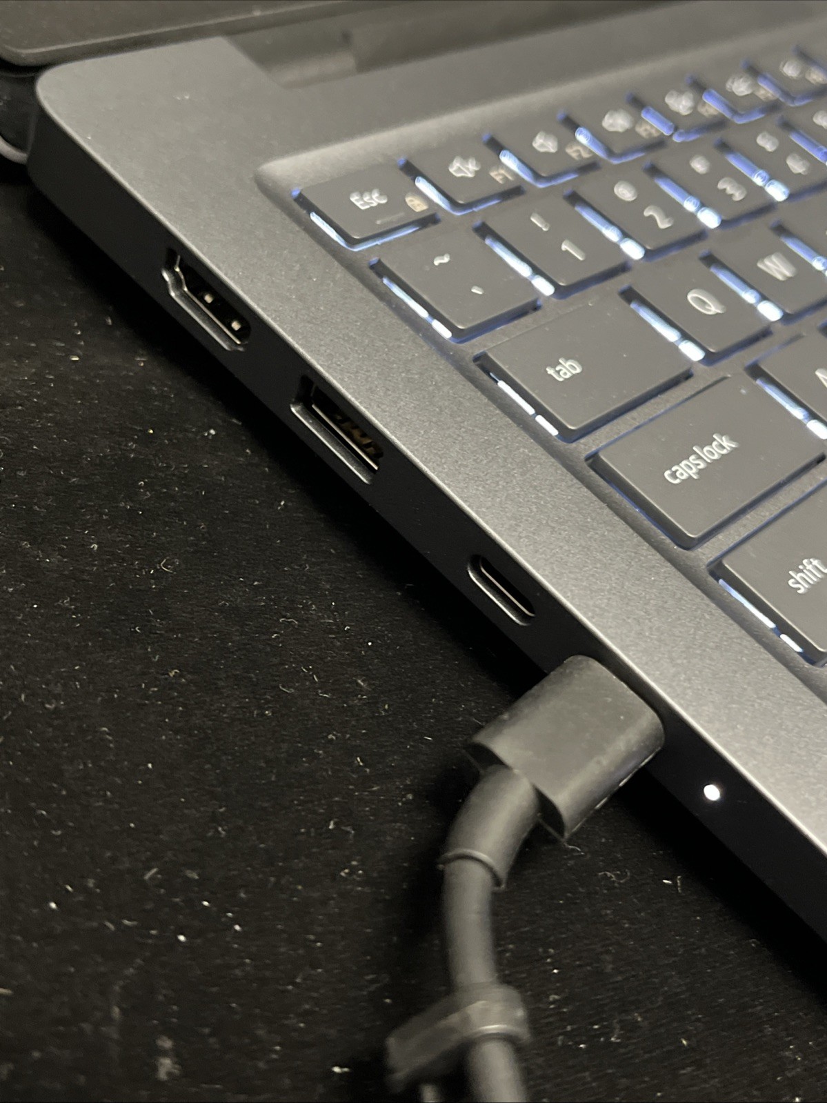 Dell Pro Max 14 16GB Ram 512GB SSD Arc Pro 140T W/ Charger
