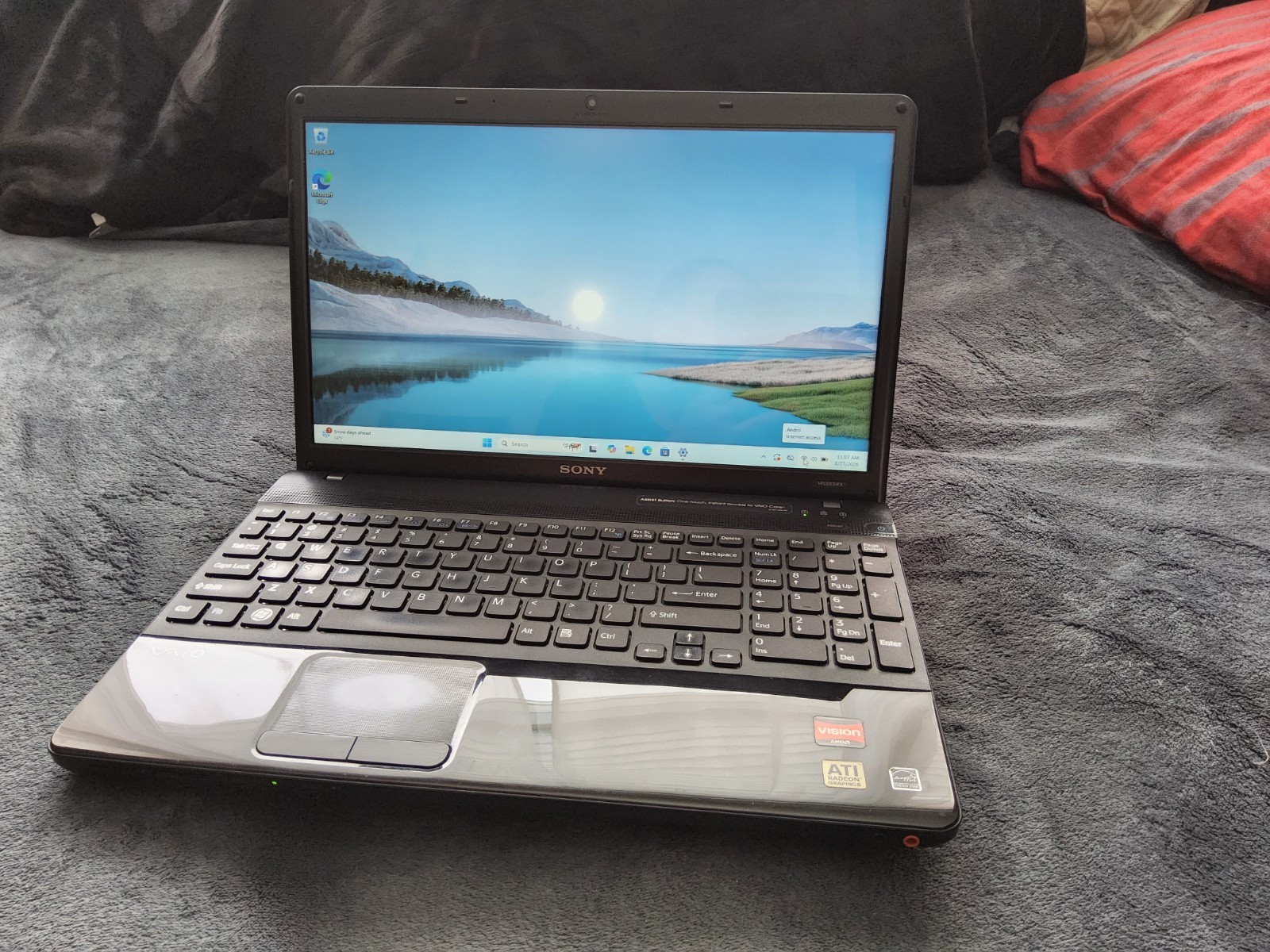 Laptop Sony Vaio PCG-61611L 15.6″ Wind 11 AMD Phenom II 2.8GHz 256GB SSD 8GB RAM