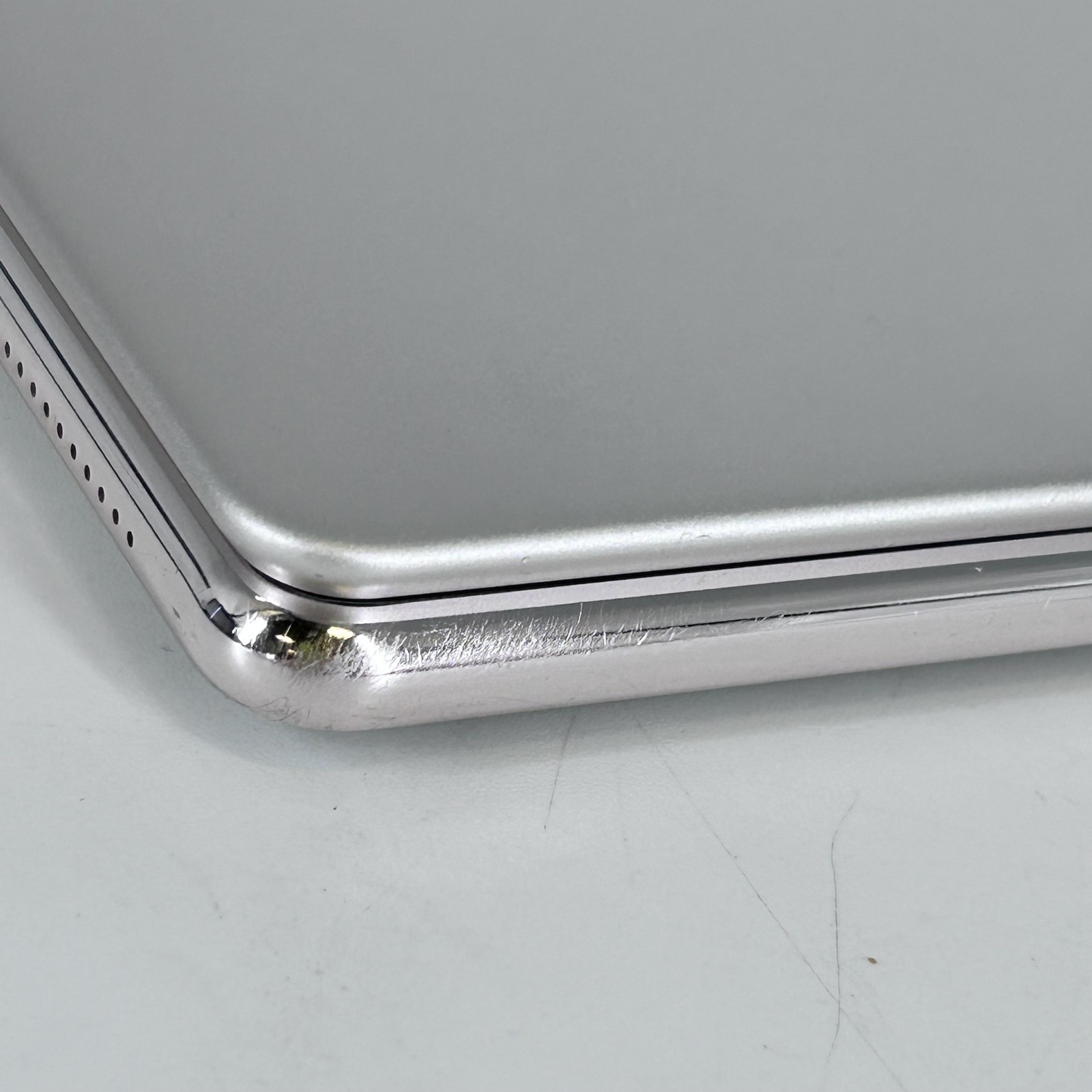 Lenovo Yoga 9i 14 Gold QHD+ TOUCH 2.2 GHz i7-1360P 16GB 512GB SSD Very Good