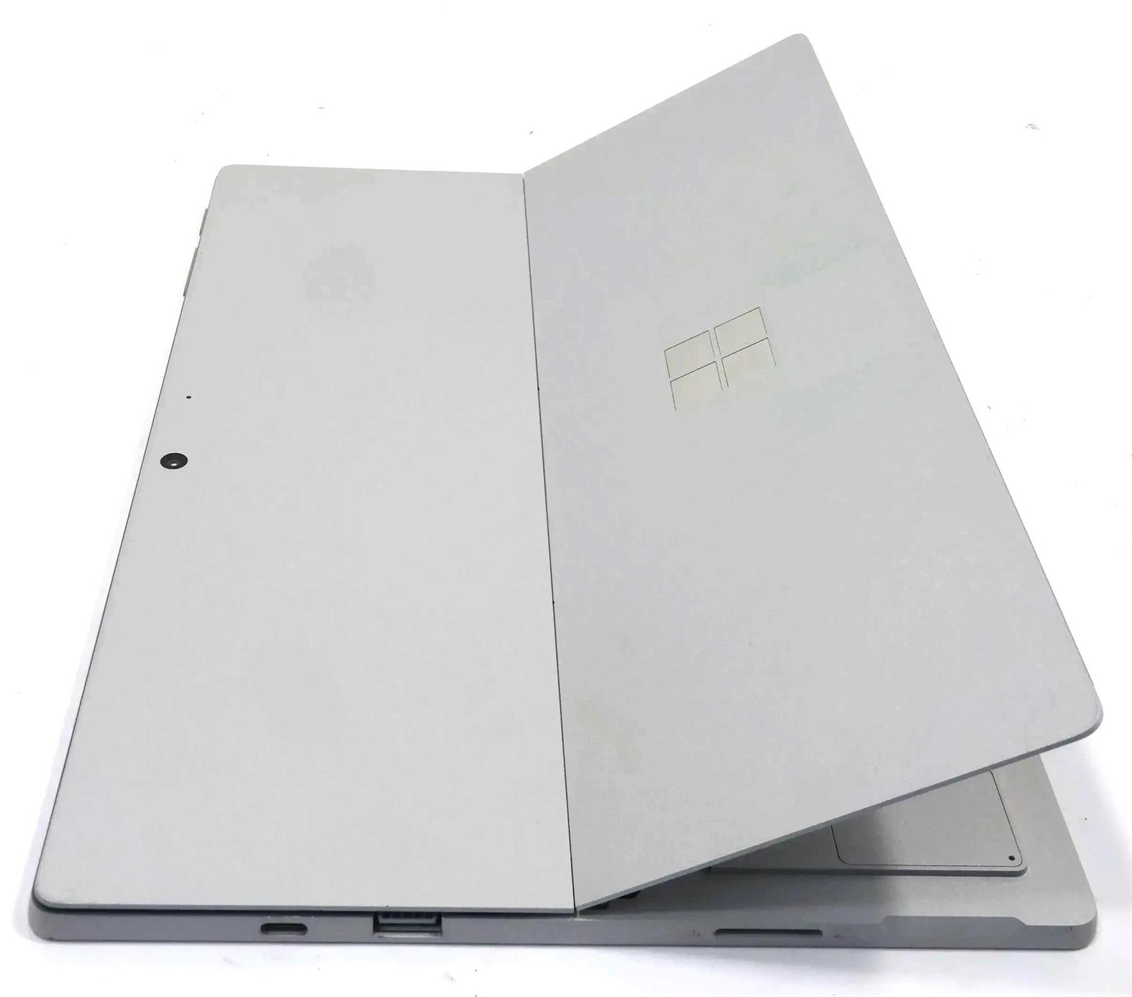 Microsoft Surface Pro 7 plus 1960 Core i5-1135G7 2.4GHz 8GB 128GB