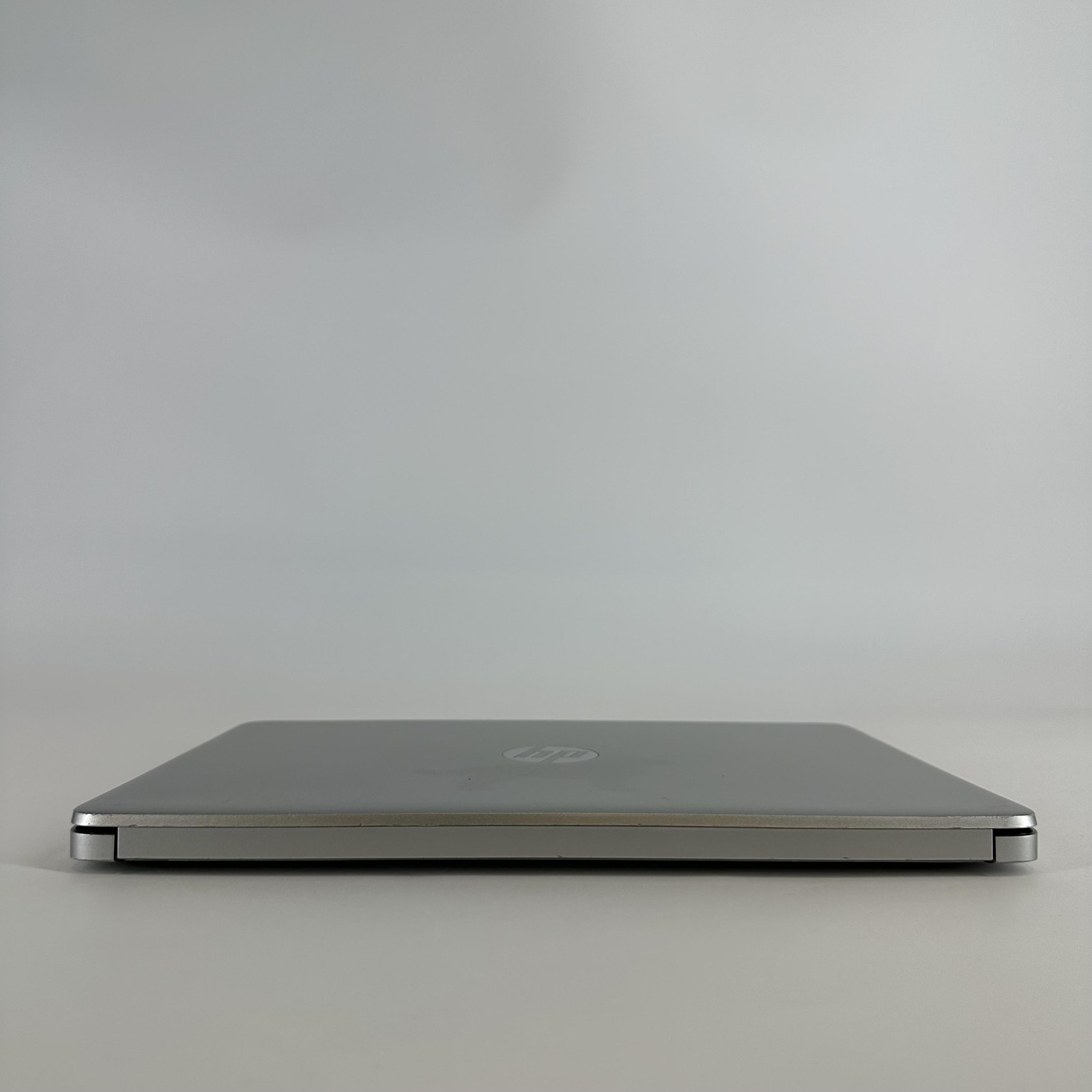 HP Laptop 14 Silver FHD i5-1035G4 1.10GHz 20GB 1TB SSD Good
