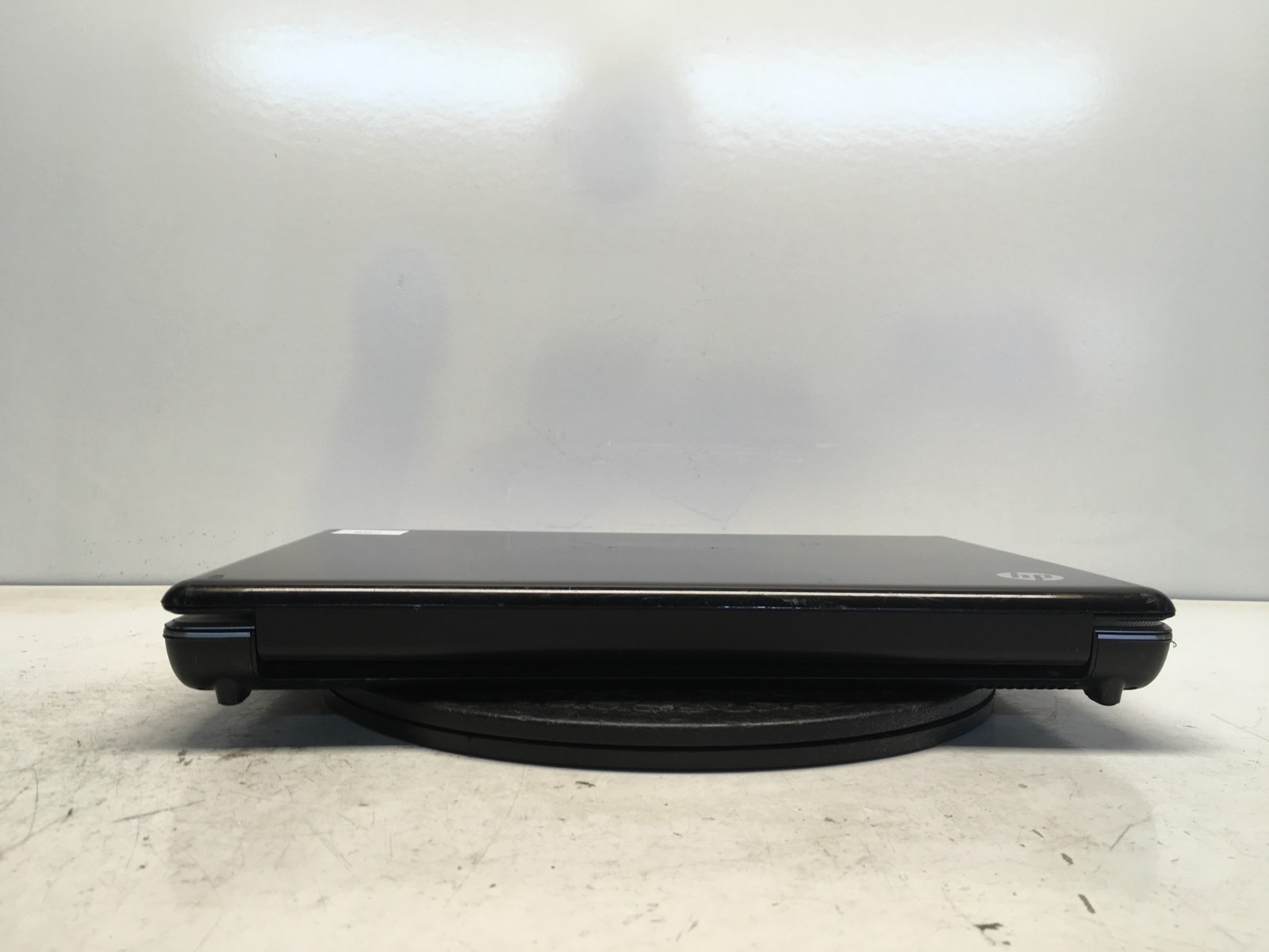 HP G61-429WM AMD Sempron M120 2100MHz 2 GB NO HDD/Battery