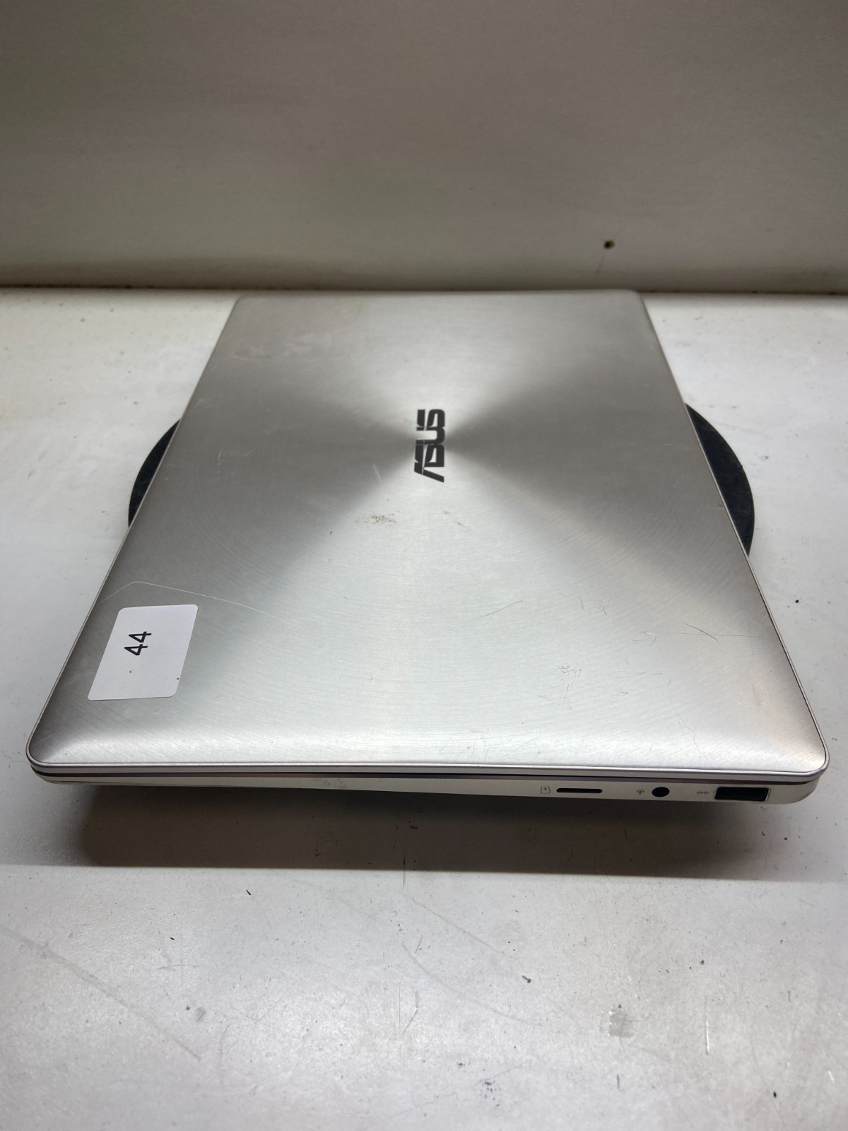 Asus Zenbook UX331U Intel Core i5-8250u 1.6GHz 8GB NO HDD