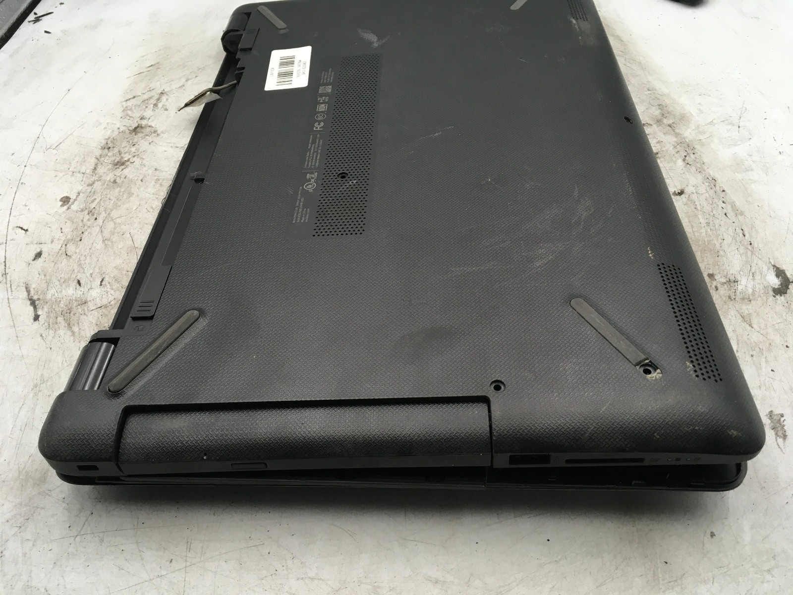 HP 15 BS212WM – FOR PARTS/DAMAGED CASE – INTEL CELERON N4000 – NO RAM -READ-BB