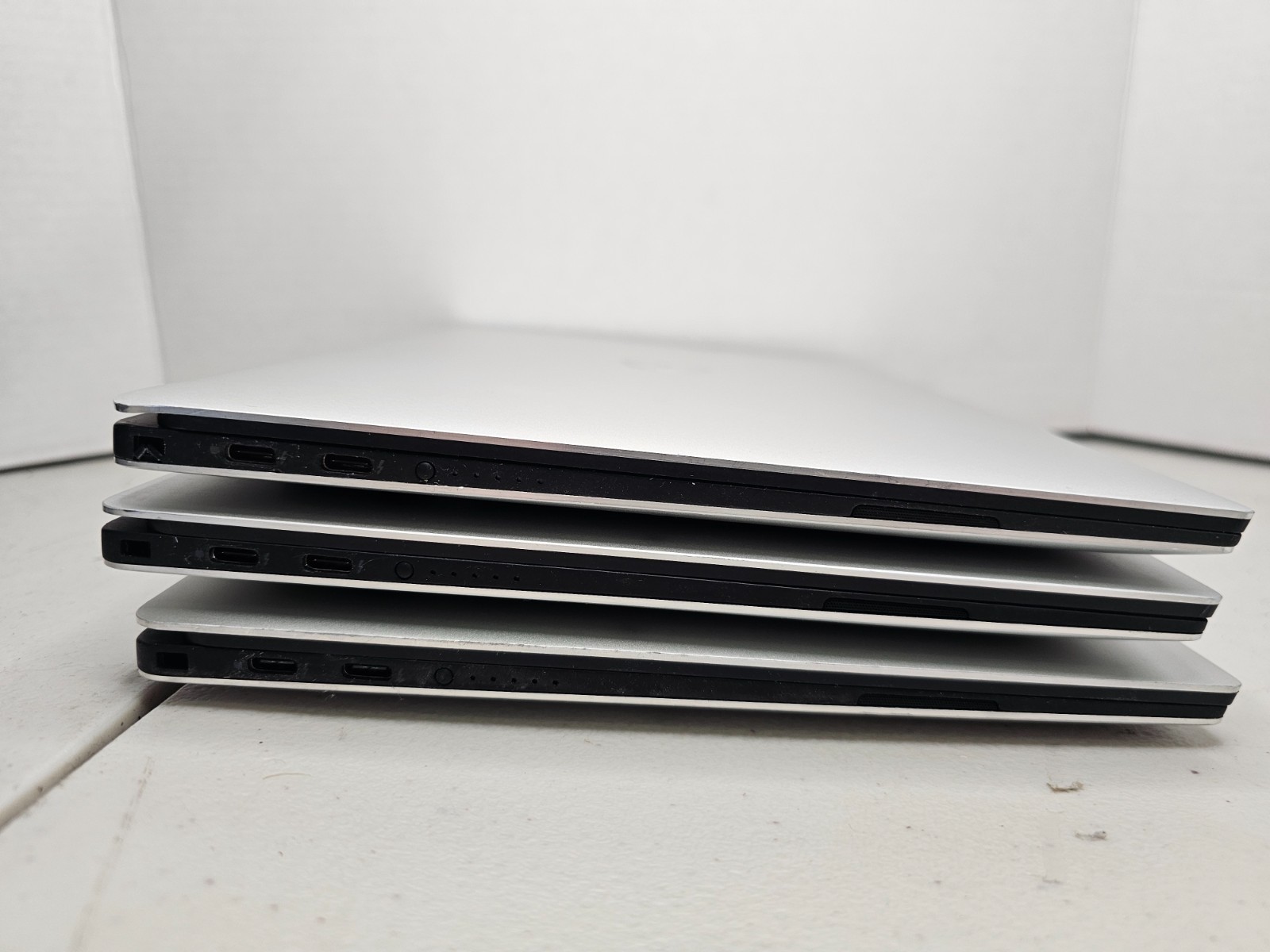 (LOT 3) Dell XPS Mixed Models 8th gen SEE PICS FOR SPECS NO DRIVES/OS #04