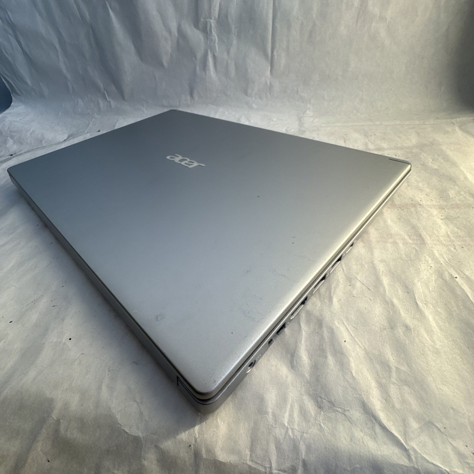 Acer Aspire 5 A515-46 15.6″ Ryzen 3 3350U 2.1GHz 4GB RAM 128GB SSD NO OS