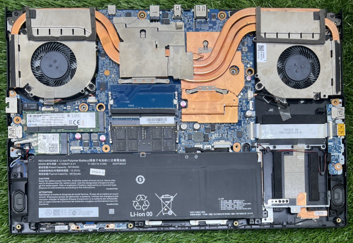 Hasee CV15Slaptop 15″FHD i5-12450H@2.0Ghz 8GB RAM 256GB SSD Win11 NVIDIA RTX3050