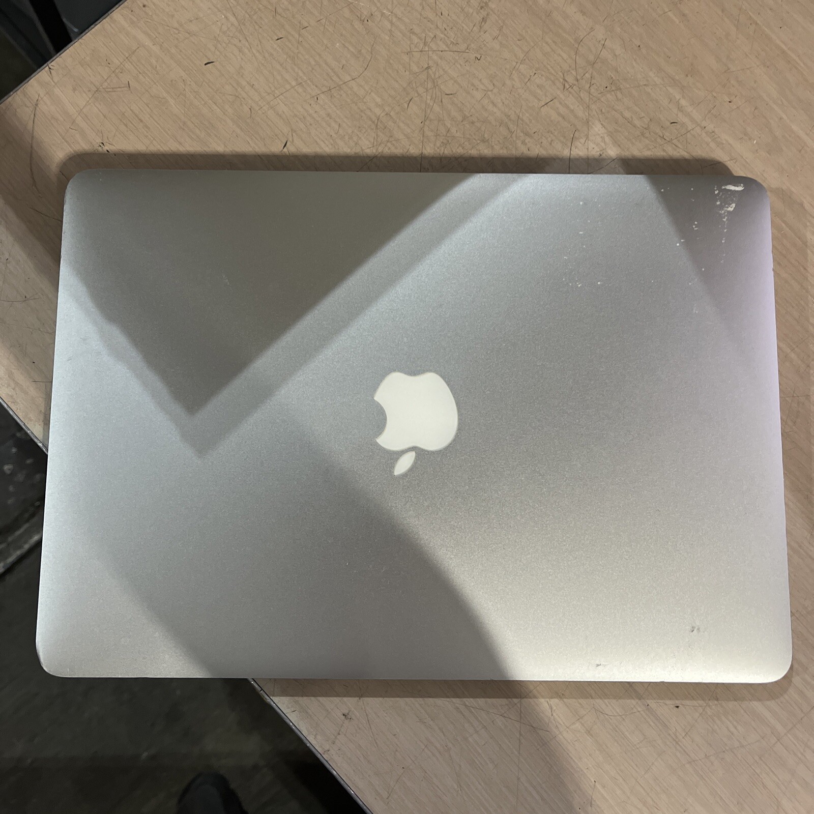 APPLE MACBOOK AIR 13″ MID 2013 CORE I5-4250U 1.3GHZ 4GB RAM NO HD
