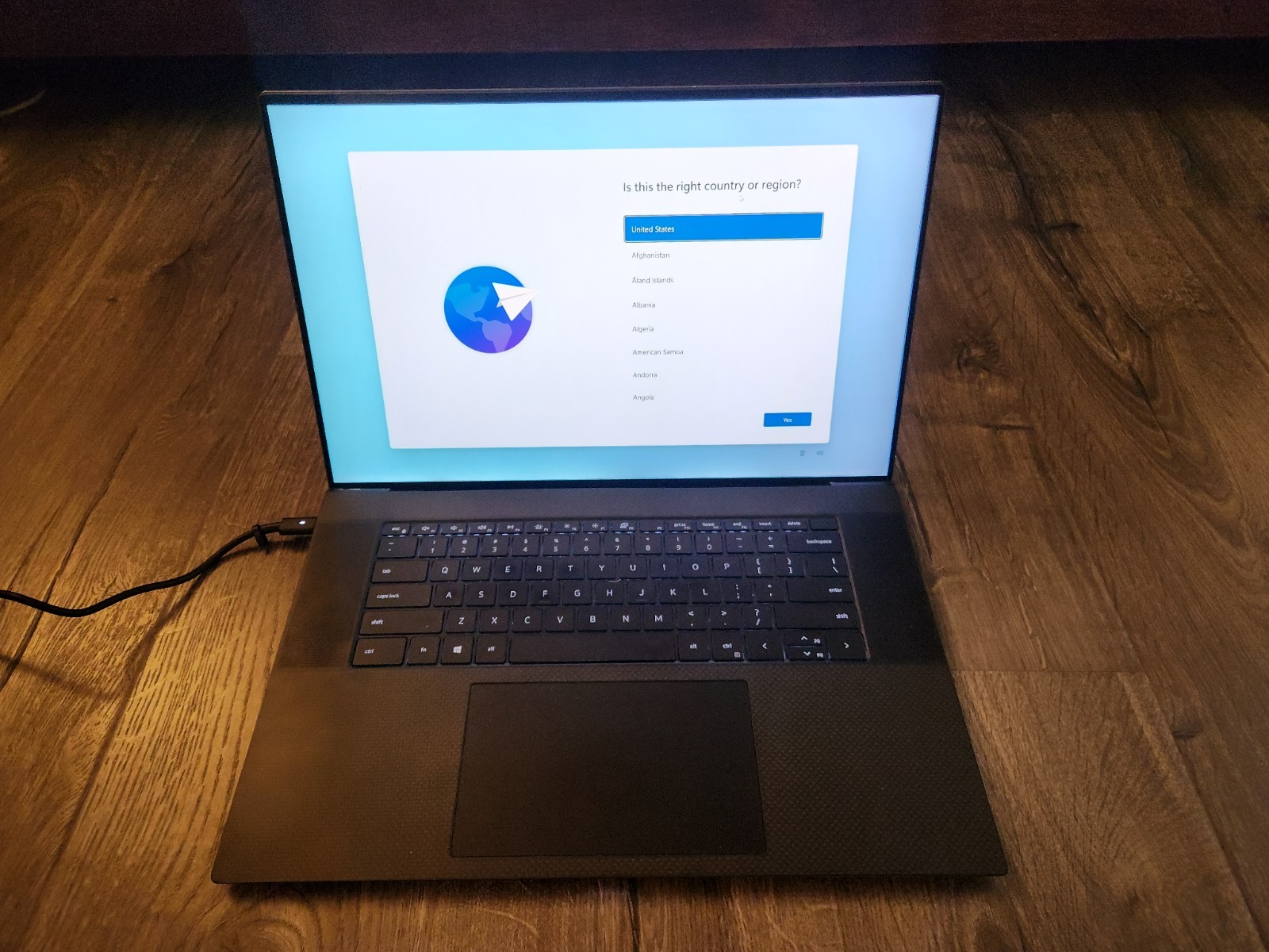 Dell XPS 9700 17 Intel Core i7-10750H 32GB RAM NVidia GeForce 3840 x 2400 Laptop