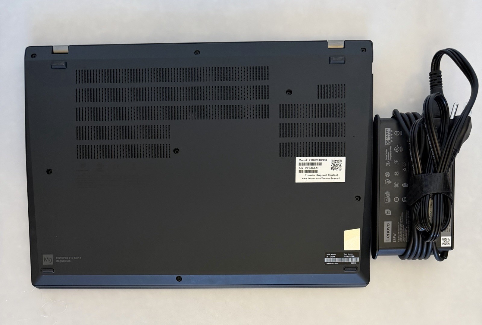 Lenovo ThinkPad T16 Gen 1 Core i5-1235U 16GB 512GB SSD FHD+ Win11Pro Excellent