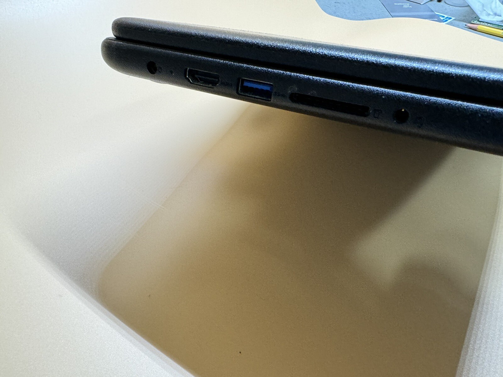 Lenovo N42-20 Chromebook (Black) FOR PARTS!! – 4GB RAM