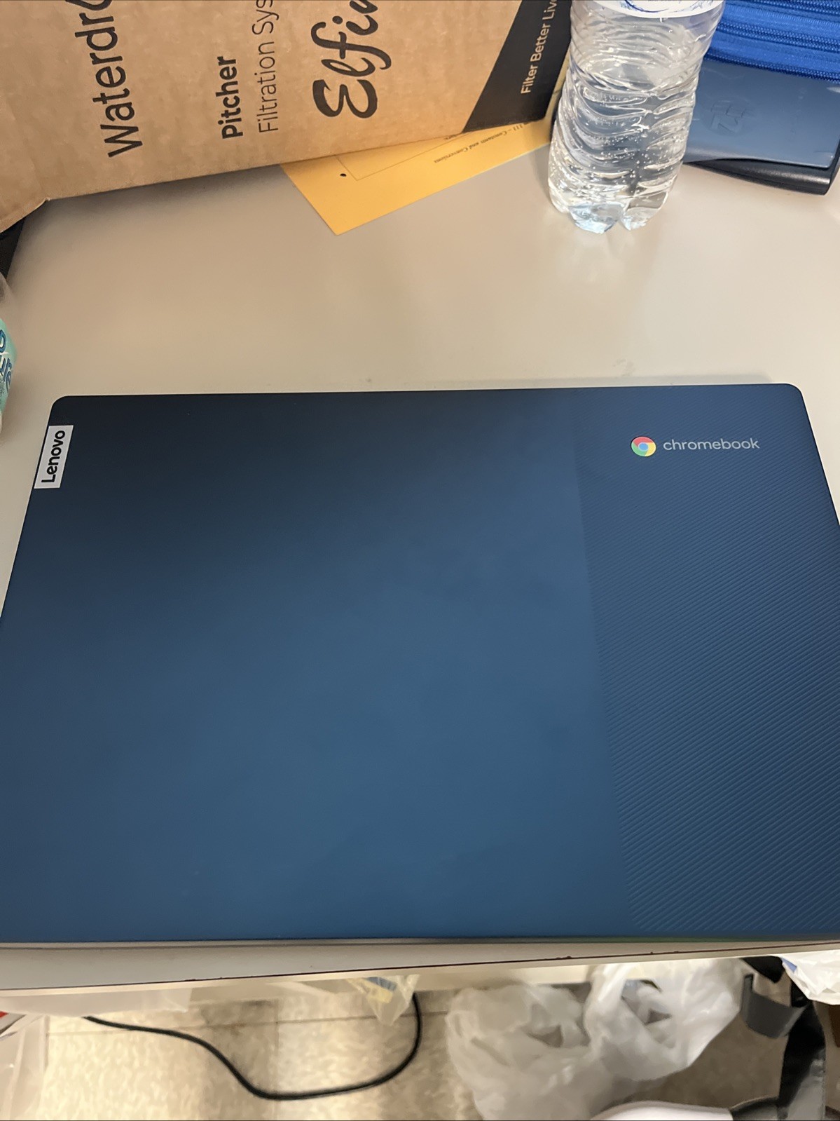 Lenovo Slim 3 Chromebook 14″ Touch (64GB) Laptop – Blue