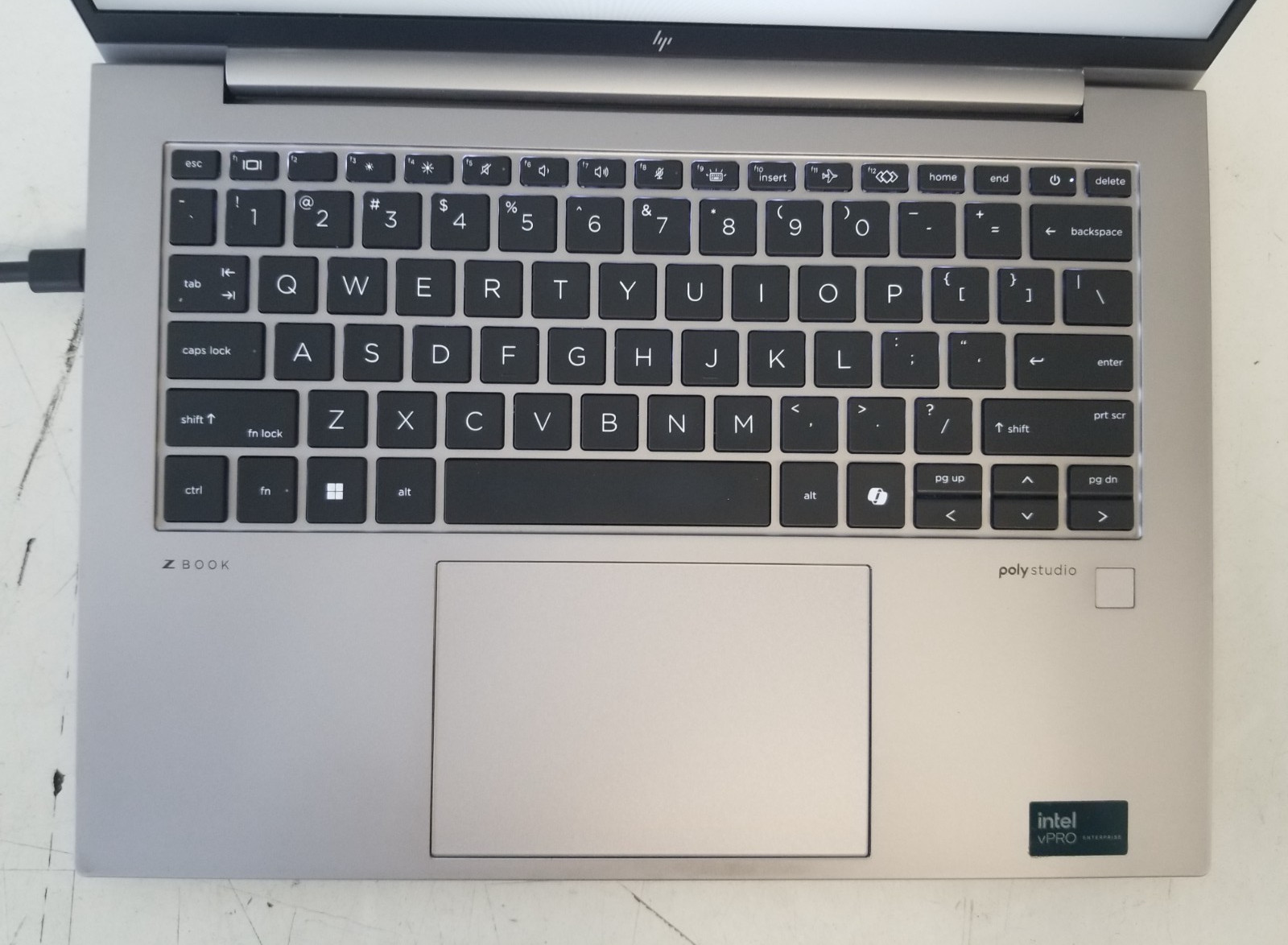 HP ZBook Firefly G11 14″ Intel Core Ultra 5 135U 1.7GHz 16GB RAM NO OS NO SSD