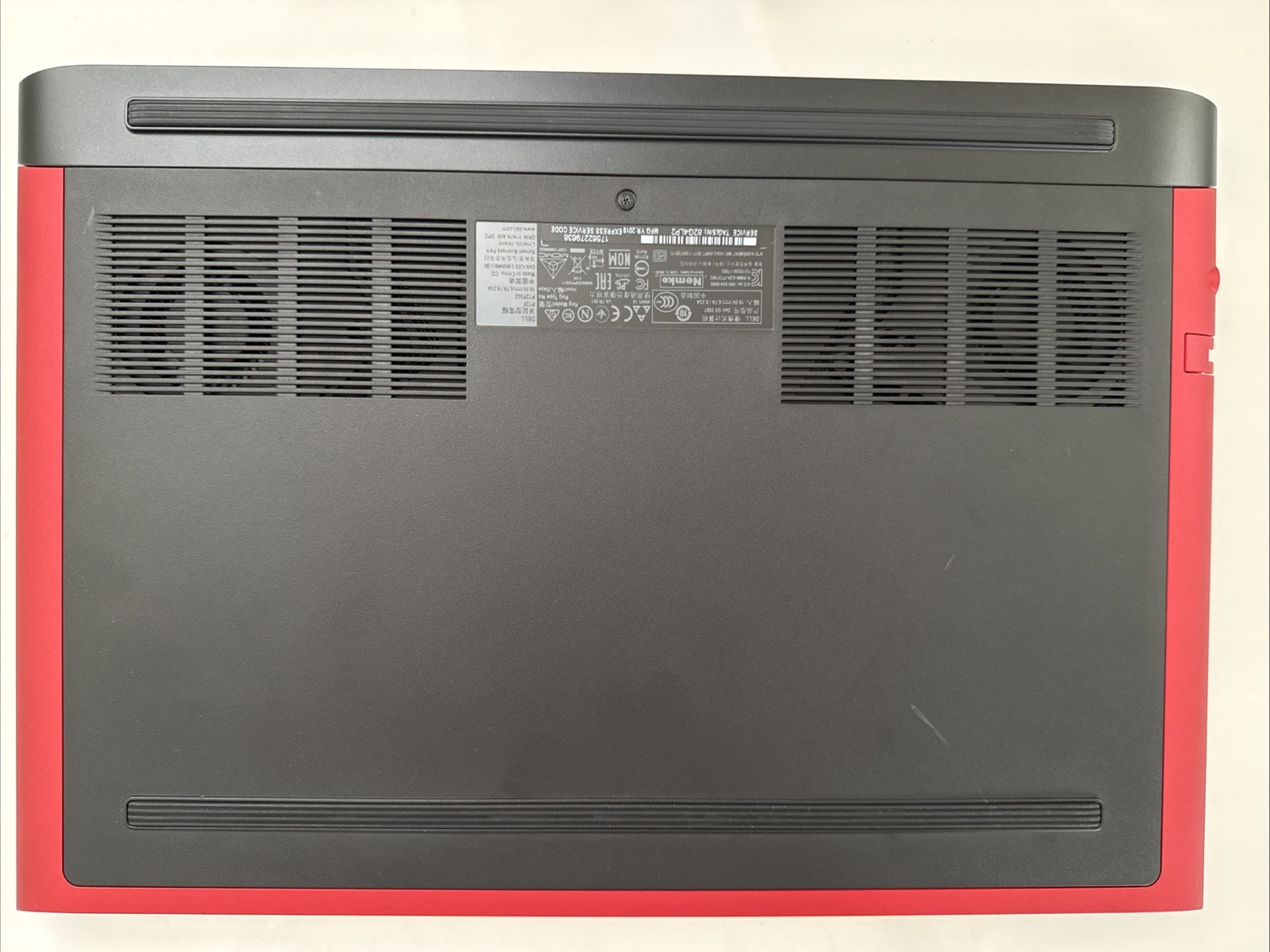 Dell 15.6″ FHD Intel Core i7 8GB 1TB + 128GB SSD NVIDIA GeForce GTX 1050 Ti Red