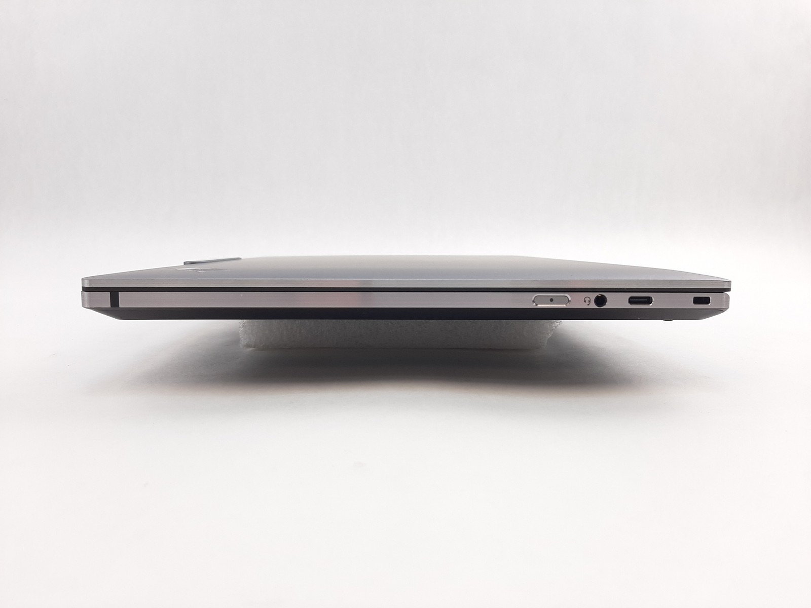 Lenovo ThinkPad Z16 Gen 1 Ryzen 5 PRO 6650H 3.30GHz 16GB RAM 512GB NVMe C4*16