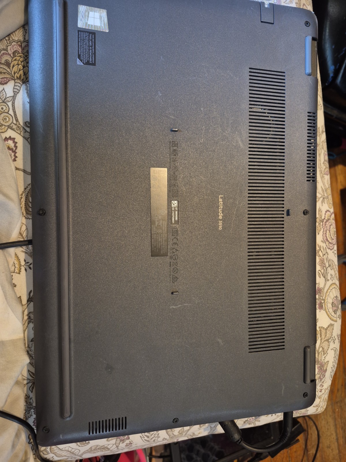 DELL LATITUDE 3510 i5-10210U @ 1.60GHz, 8GB RAM, NO HDD/OS