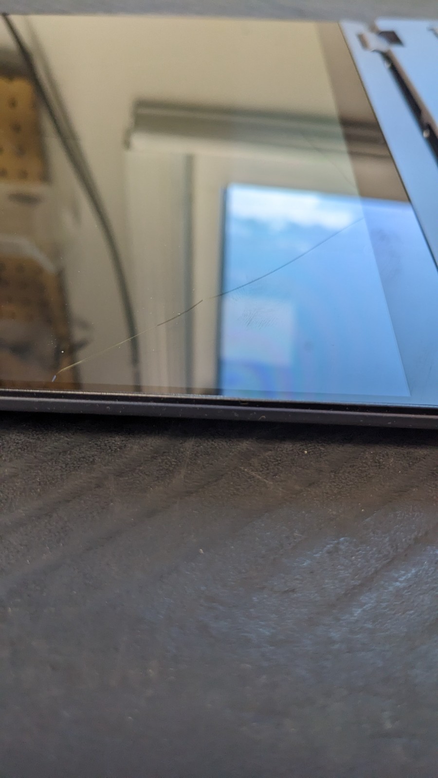 Lenovo Yoga 7i 2-in-1 AI Copilot+ 14″ OLED Touch Ultra 5 226V 16GB 512GB *READ*