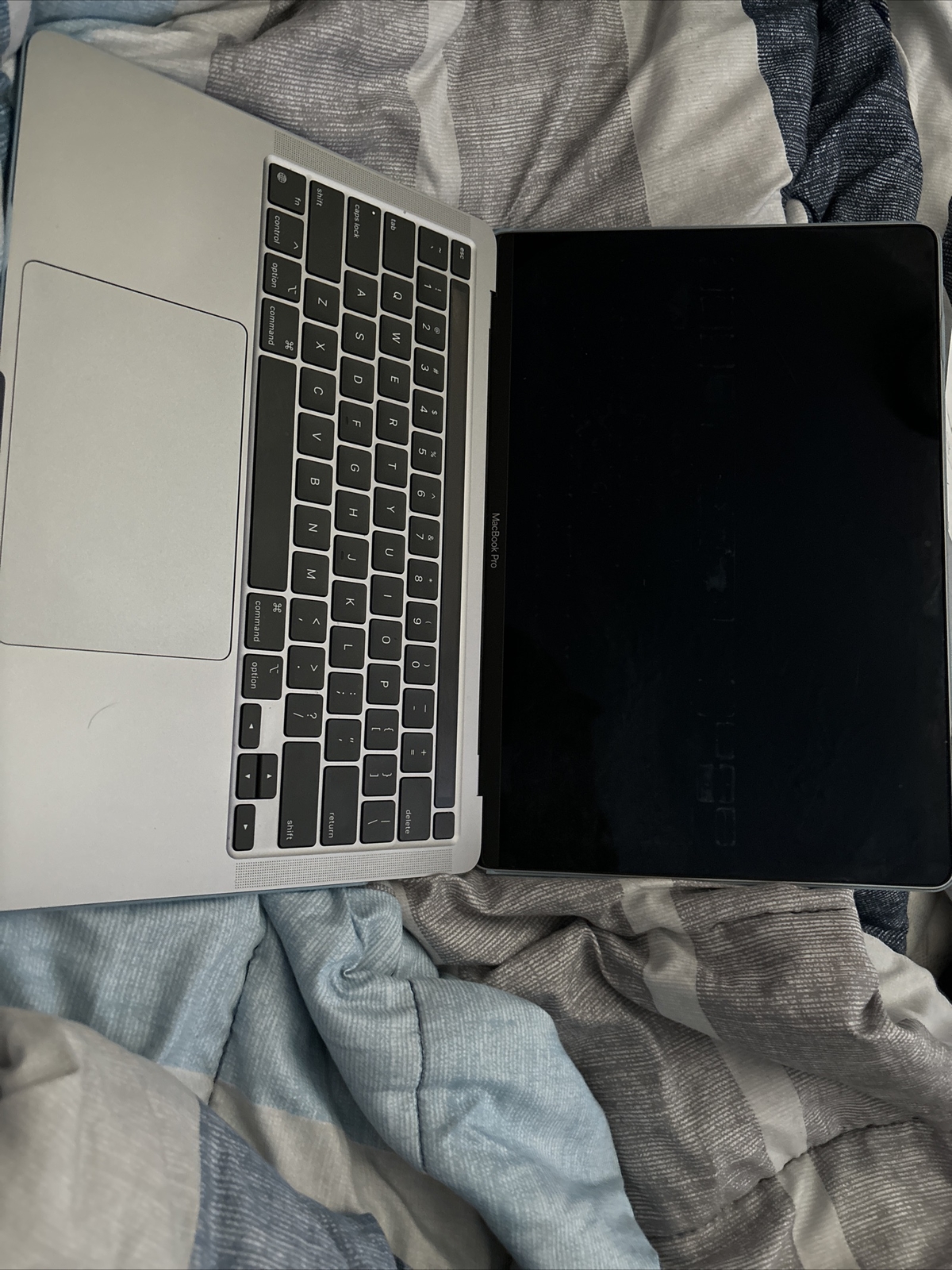 MacBook Pro 13.3 Laptop – Apple M1 chip – 8GB Memory – 256GB SSD – Space Grey