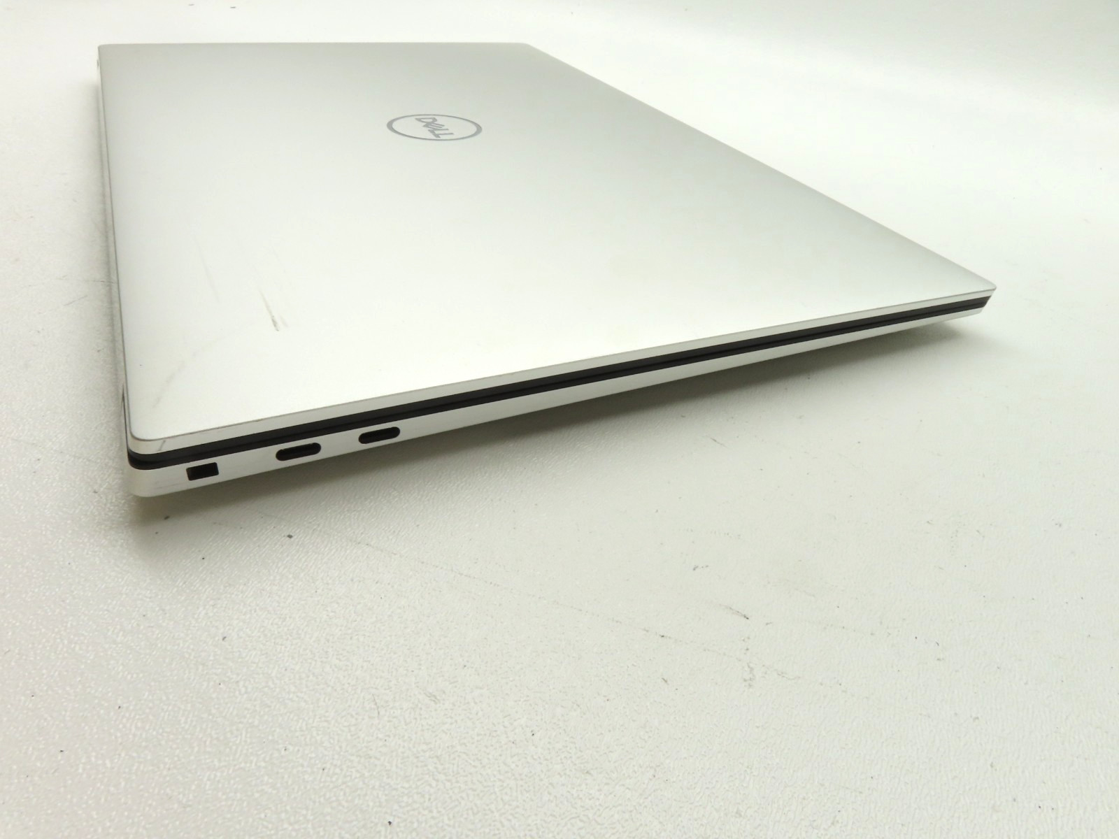 Dell XPS 15 9520 15.6″ Touch i7-12700H 2.3GHz 16GB RAM 512GB SSD RTX 3050