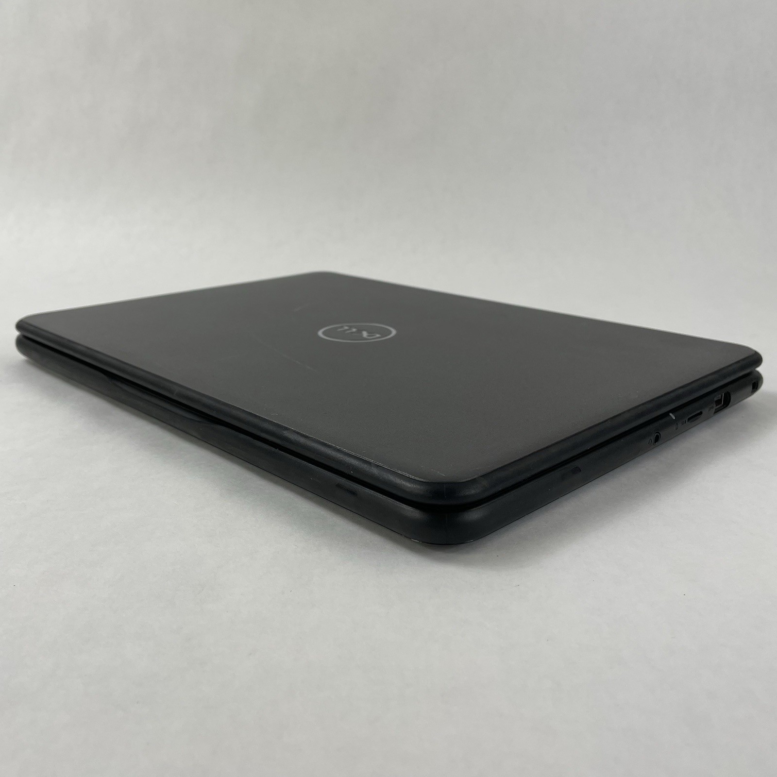 Dell Latitude 3310 13.3″ i5-8265U 1.60 GHz 8 GB RAM No SSD/OS/AC/Batt – READ