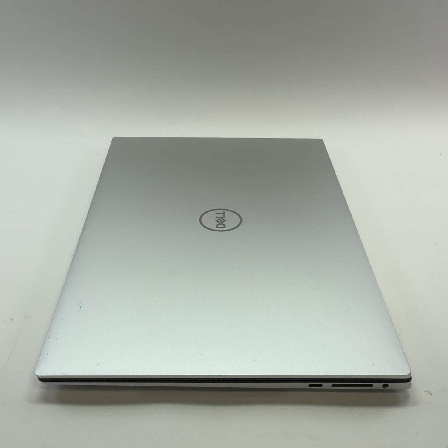 Dell XPS 9510 15.6″ i7-11800H 2.3GHz 16GB RAM 512GB SSD GeForce RTX 3050 Ti