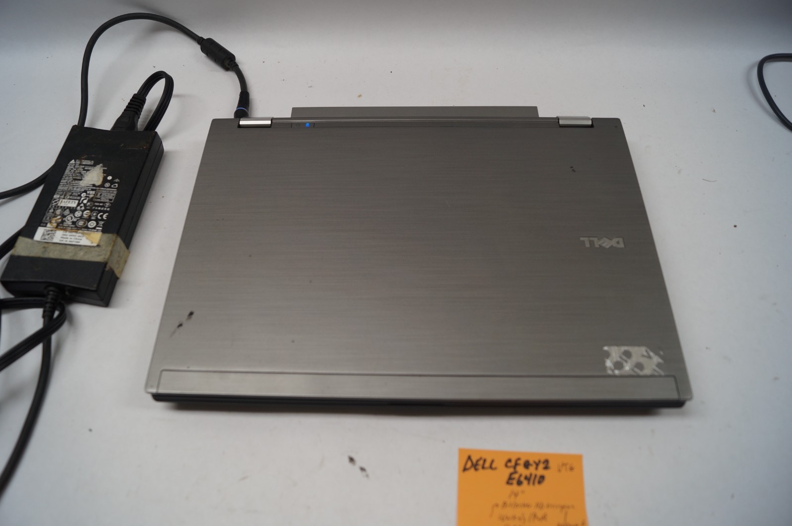 DELL CFGY2 E6410 Latitude Notebook 14″ 4GB Mem 2.4GHz 250GB HD WORKING PoR E112