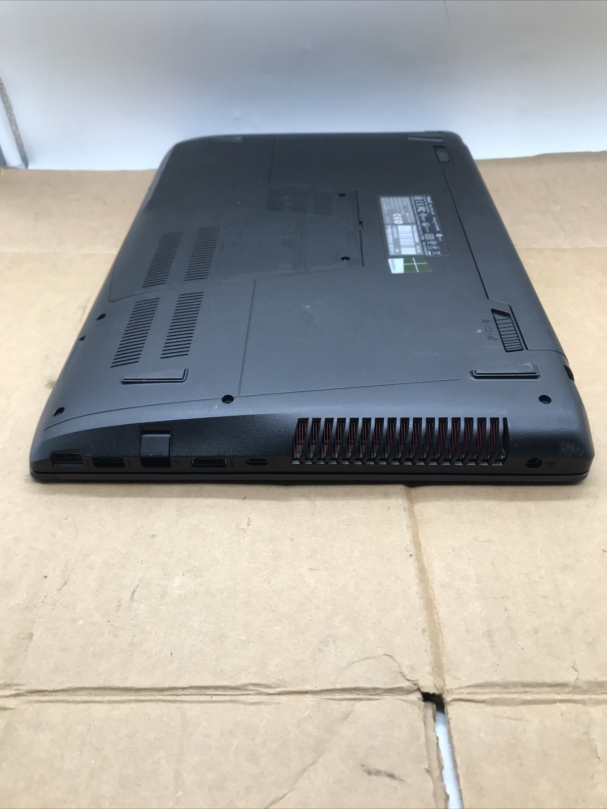 ASUS Notebook GL552V 15.6″ i7-6700HQ 2.6GHz 32GB RAM 1TB SSD GeForce GTX 960M