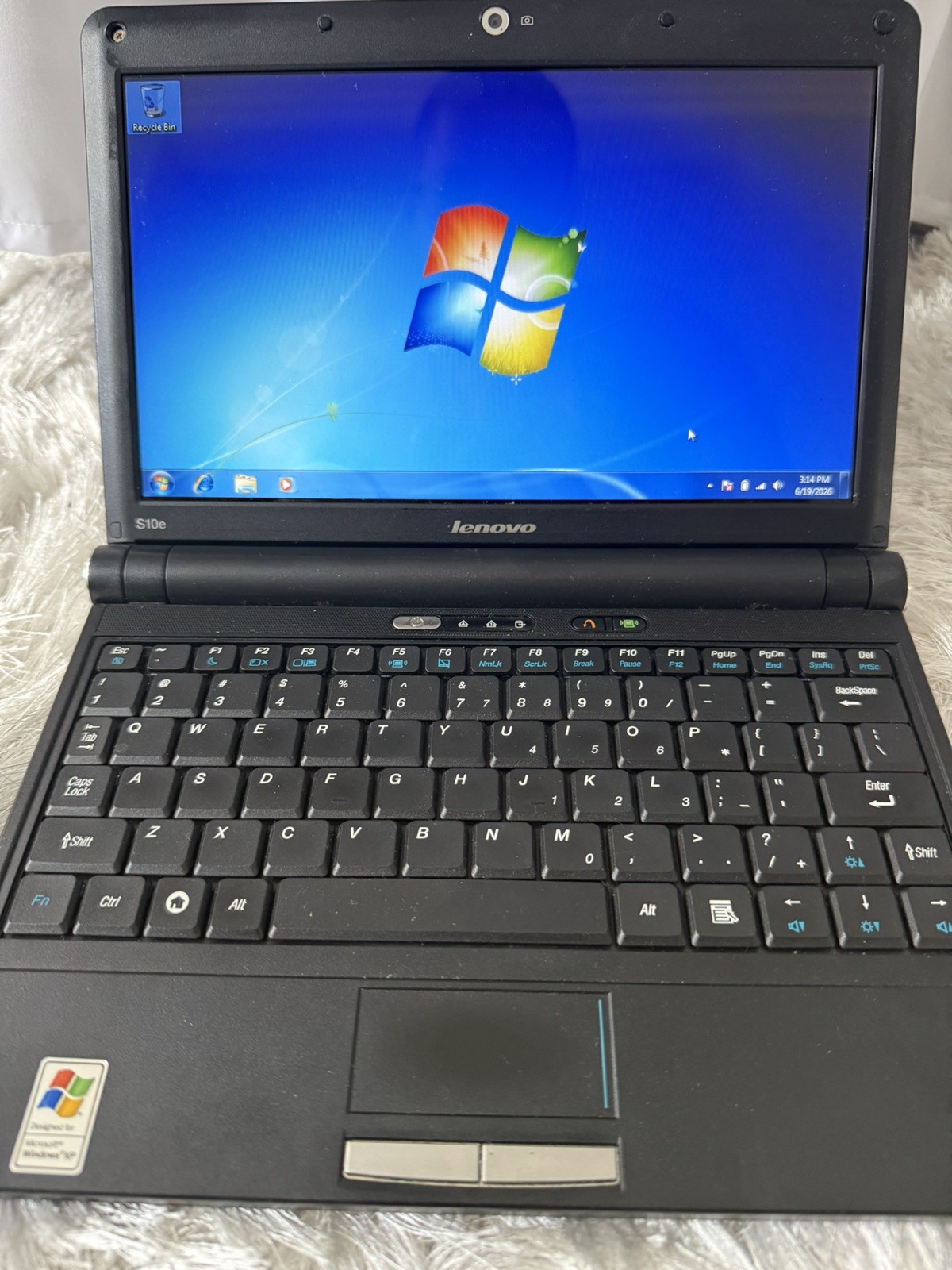 Lenovo IdeaPad S10 10″ Atom 1.6GHz/1GB/750GB HDD Windows 7