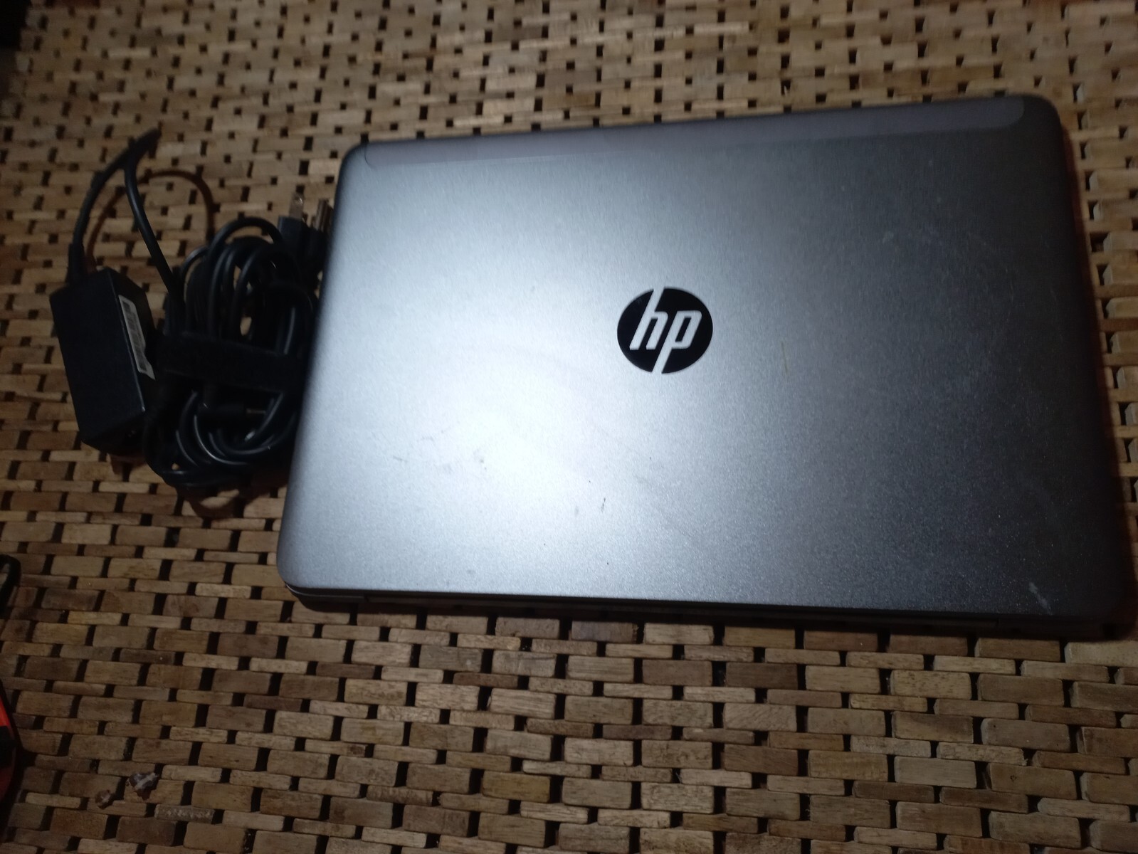 HP EliteBook Folio 1040 G2 i7-5600U 2.6GHz No Ram/HDD No Power As Is For Parts