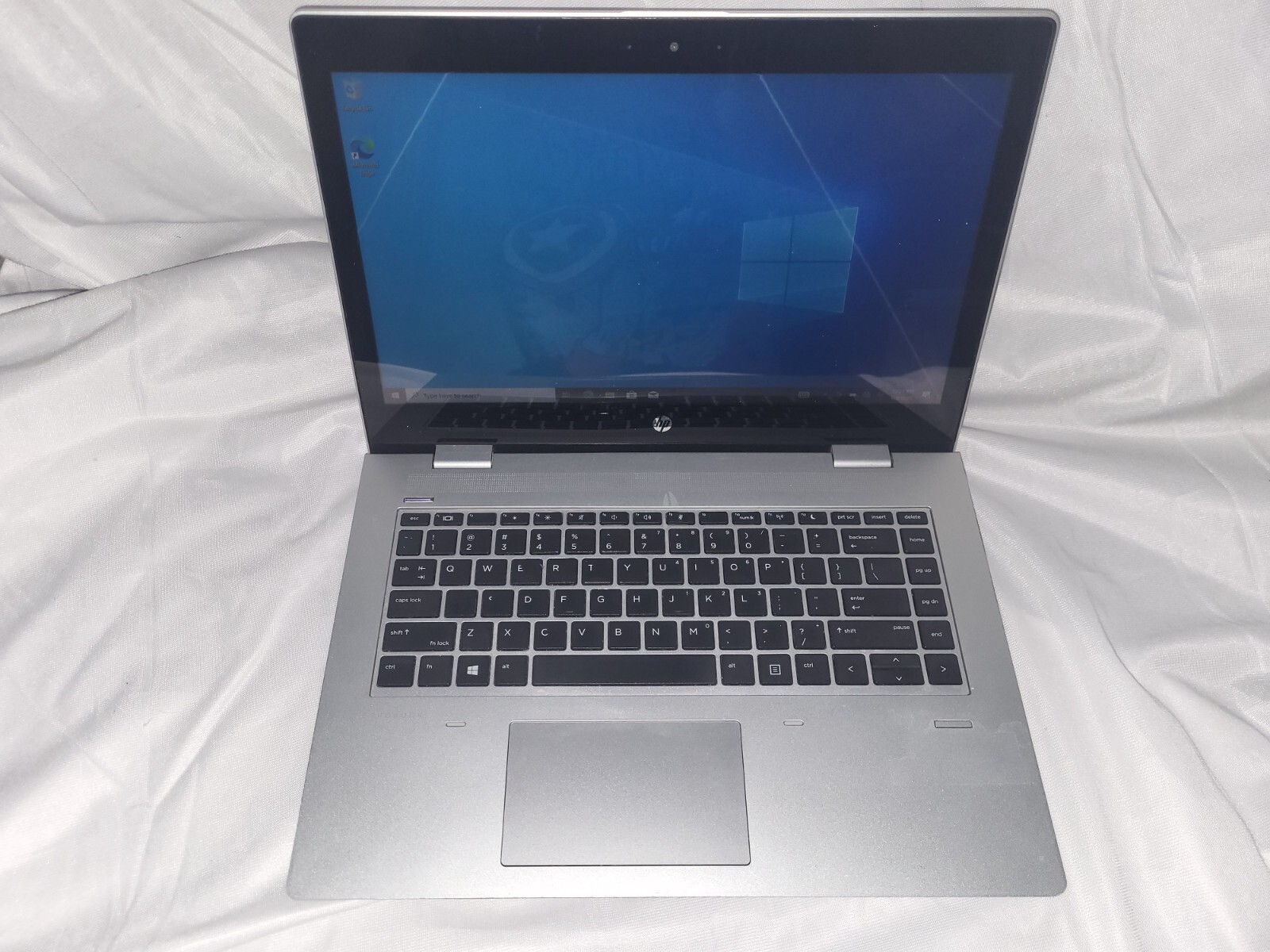 HP ProBook 645 G4 14″ AMD Ryzen 5 Pro 2500u 2.0 8GB 256GB SSD Win10 Screen Spot