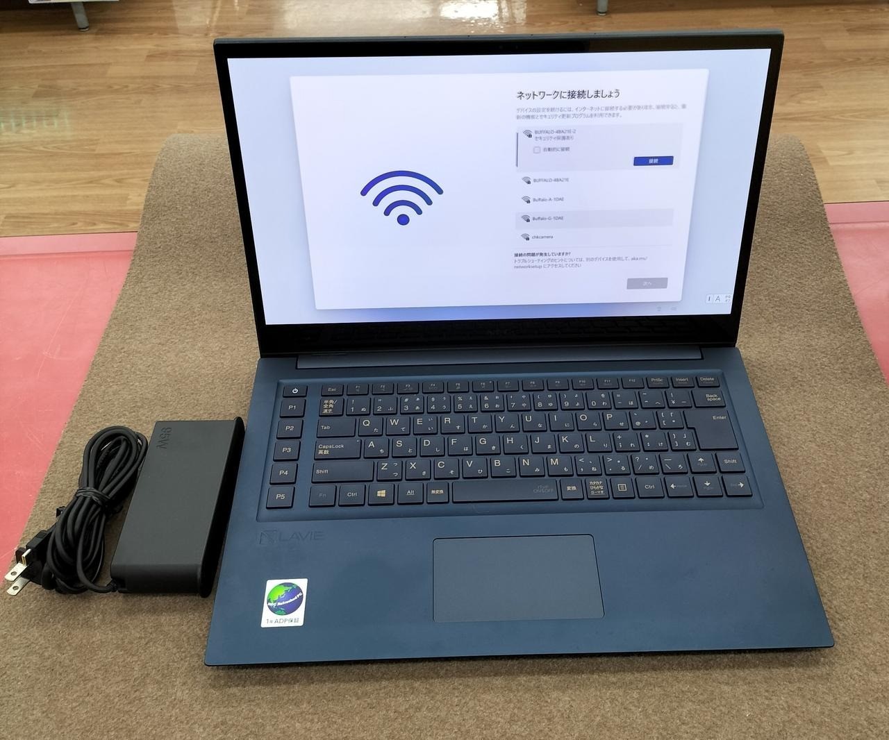 NEC LAVIE VEGA LV750/R2L6 Core i7-9750H 2.6GH SSD 512GB 8GB 4K Win 11 Home