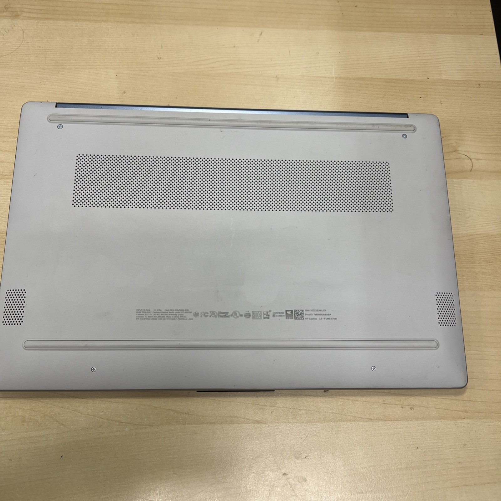 HP Laptop 15-fc0xxx 15.6” Ryzen 5 7520U 8GB Win 11 Home Silver Touchscreen