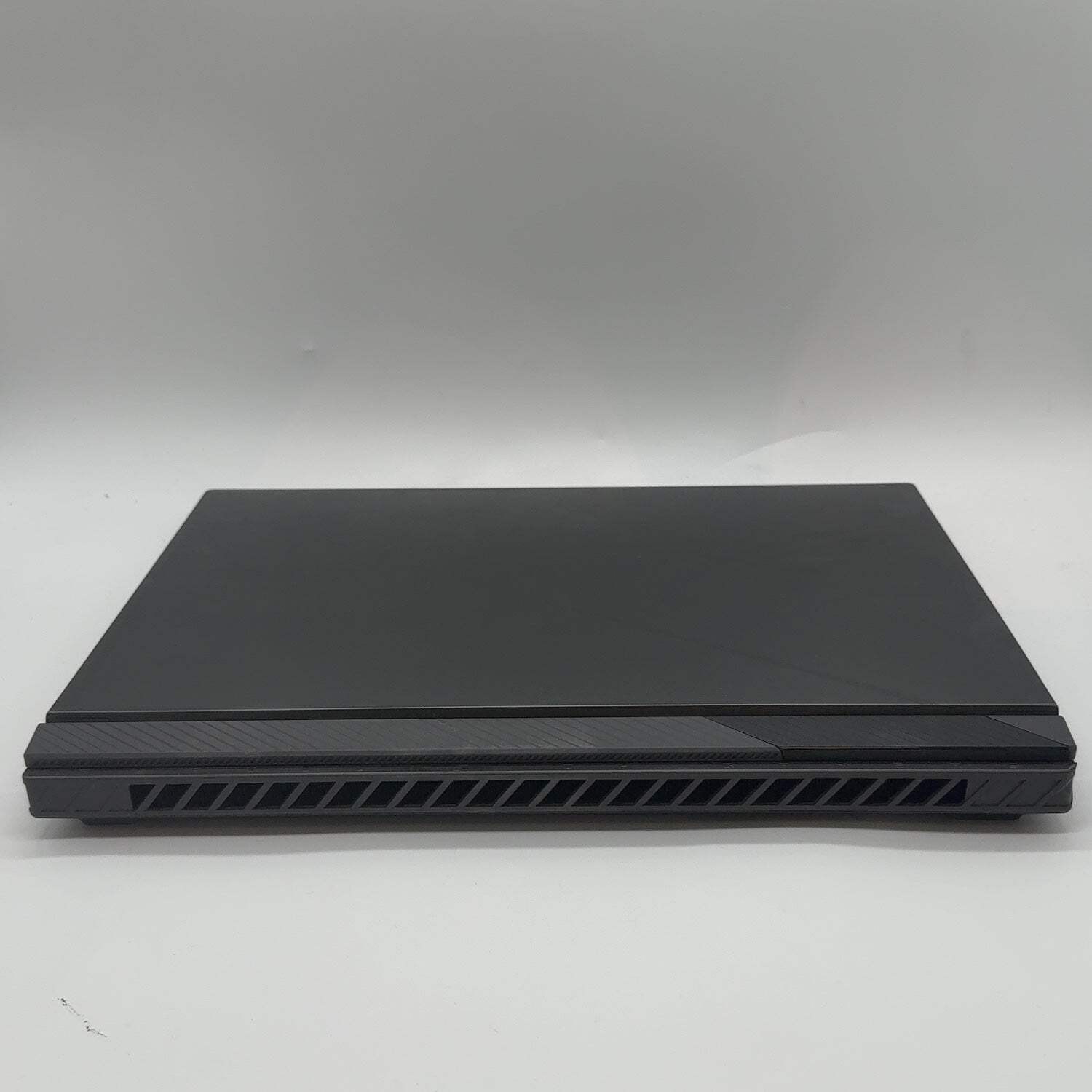 Asus ROG Strix G16 G614J 16″ i9-13980HX 2.2GHz 32GB RAM 1TB SSD GeForce RTX 4070