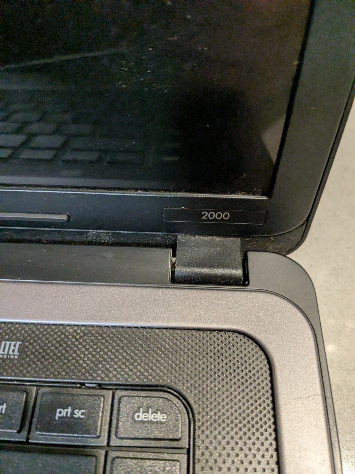 HP 2000 Notebook Laptop 15″ AMD E-450 1.65GHz 8GB RAM Win 7 Black
