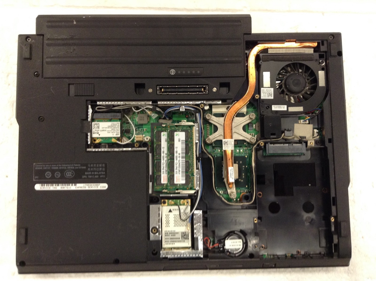 Dell Latitude E5400 14″ Core 2 Duo P8600 2.4GHz Laptop w/4GB,Wi-Fi,DVD-RW, NO HD