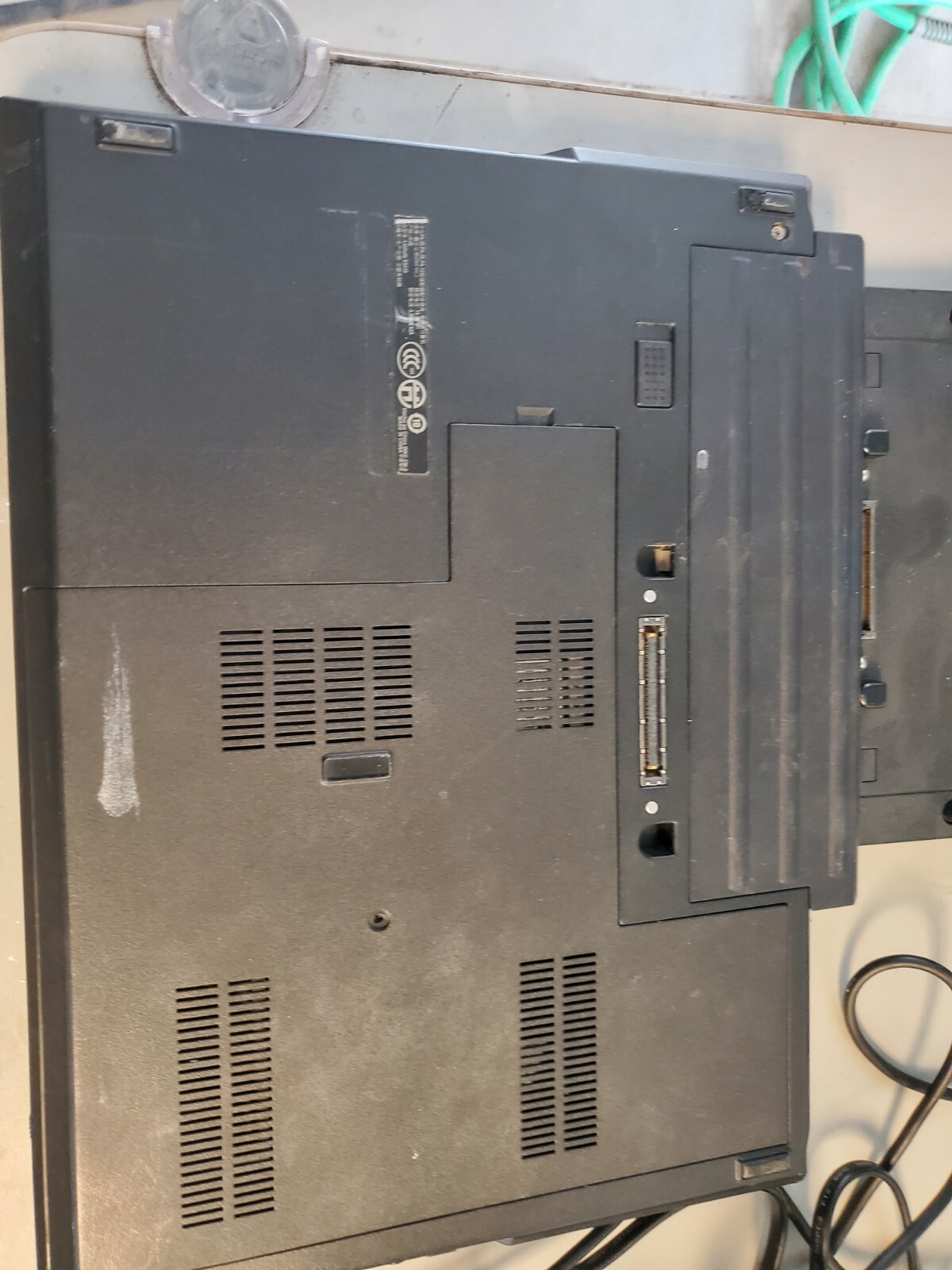Dell Latitude E5410 Laptop with dock NON WORKING