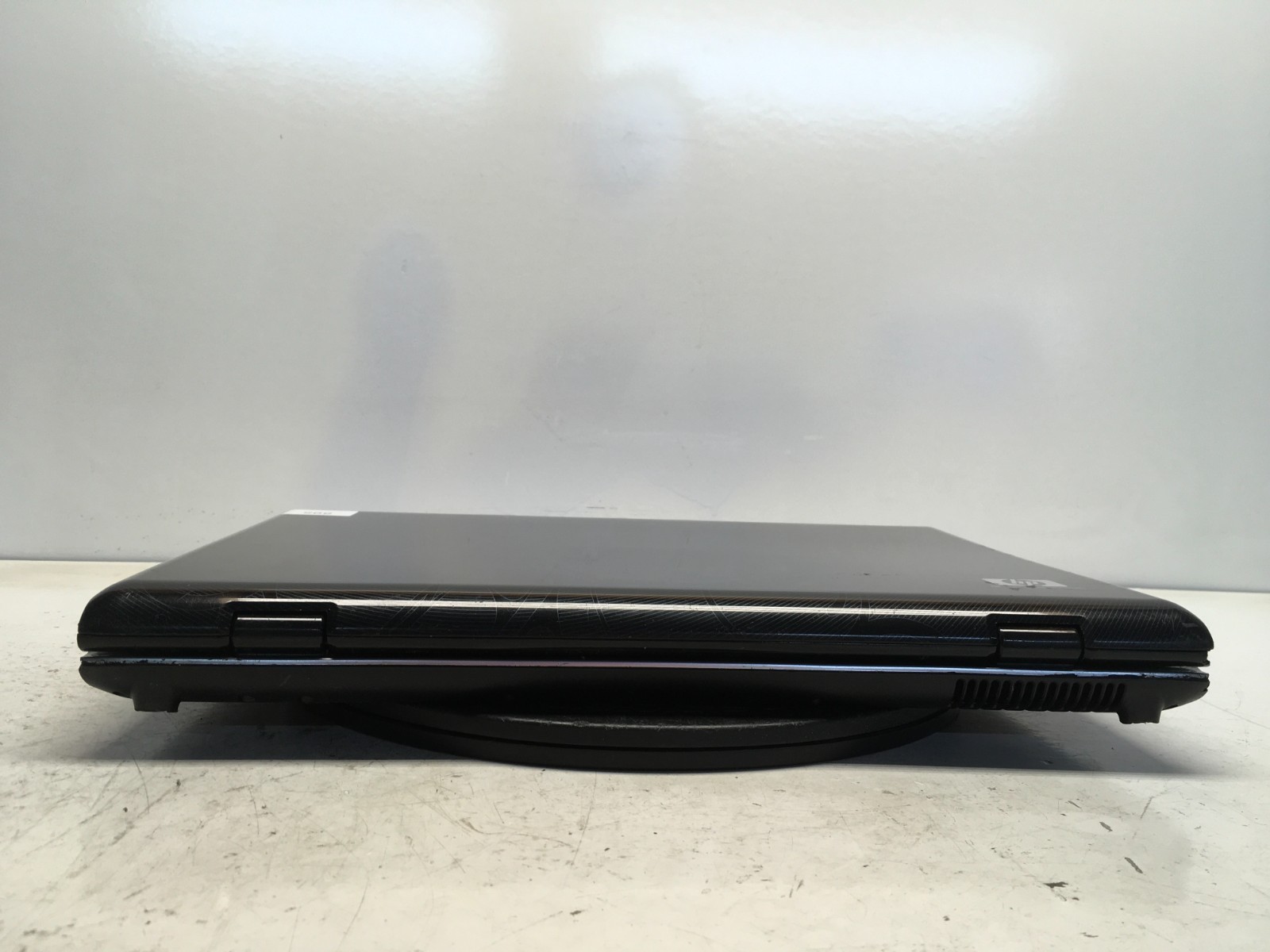 HP Pavilion DV9500 AMD Turion 64 X2 TL-58 1900MHz 1 GB NO HDD