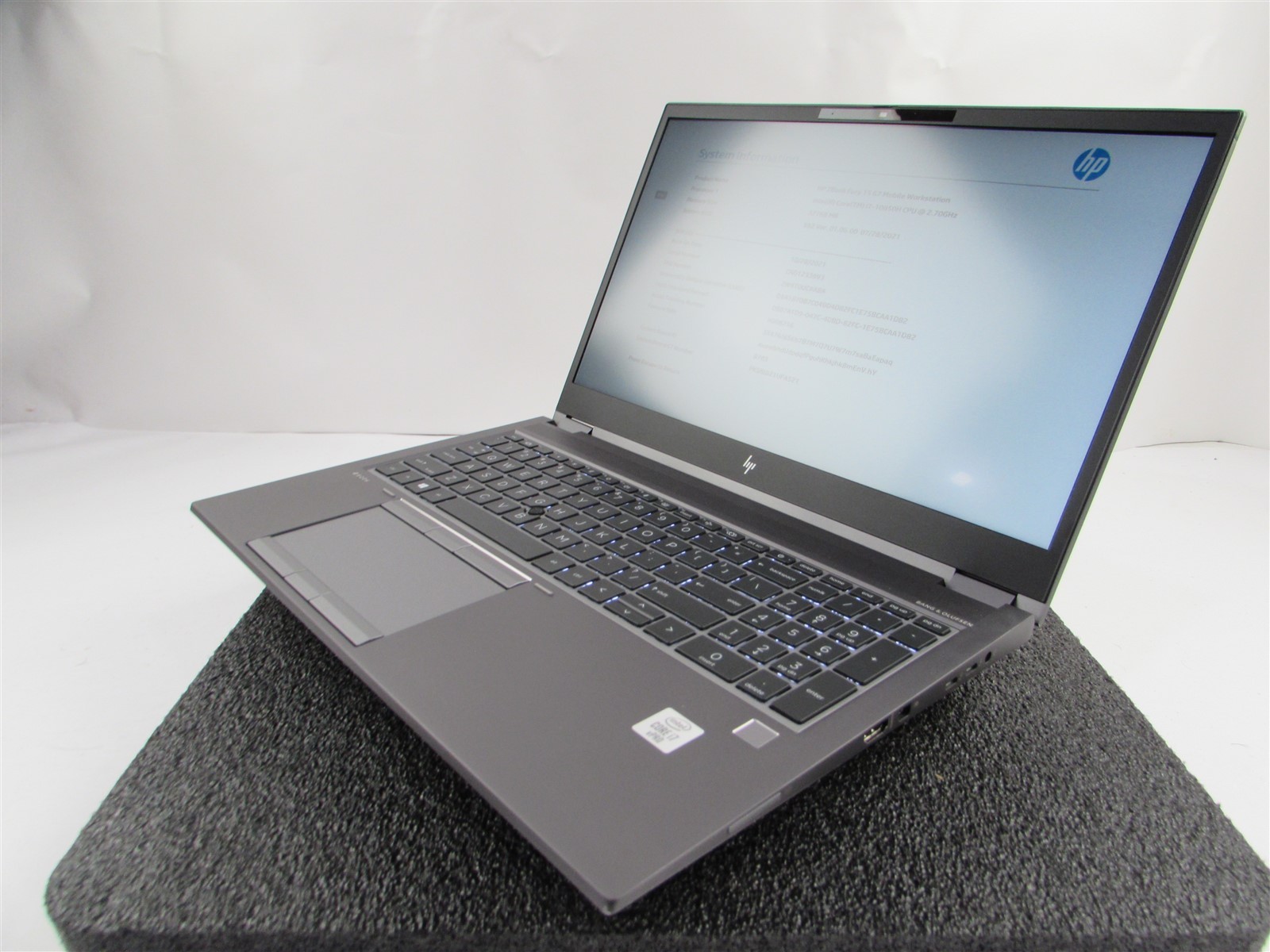 HP ZBOOK FURY 17 (G7) I7-10850H 512GB SSD 32GB RAM NVIDIA QUADRO RTX 3000 WIN 11