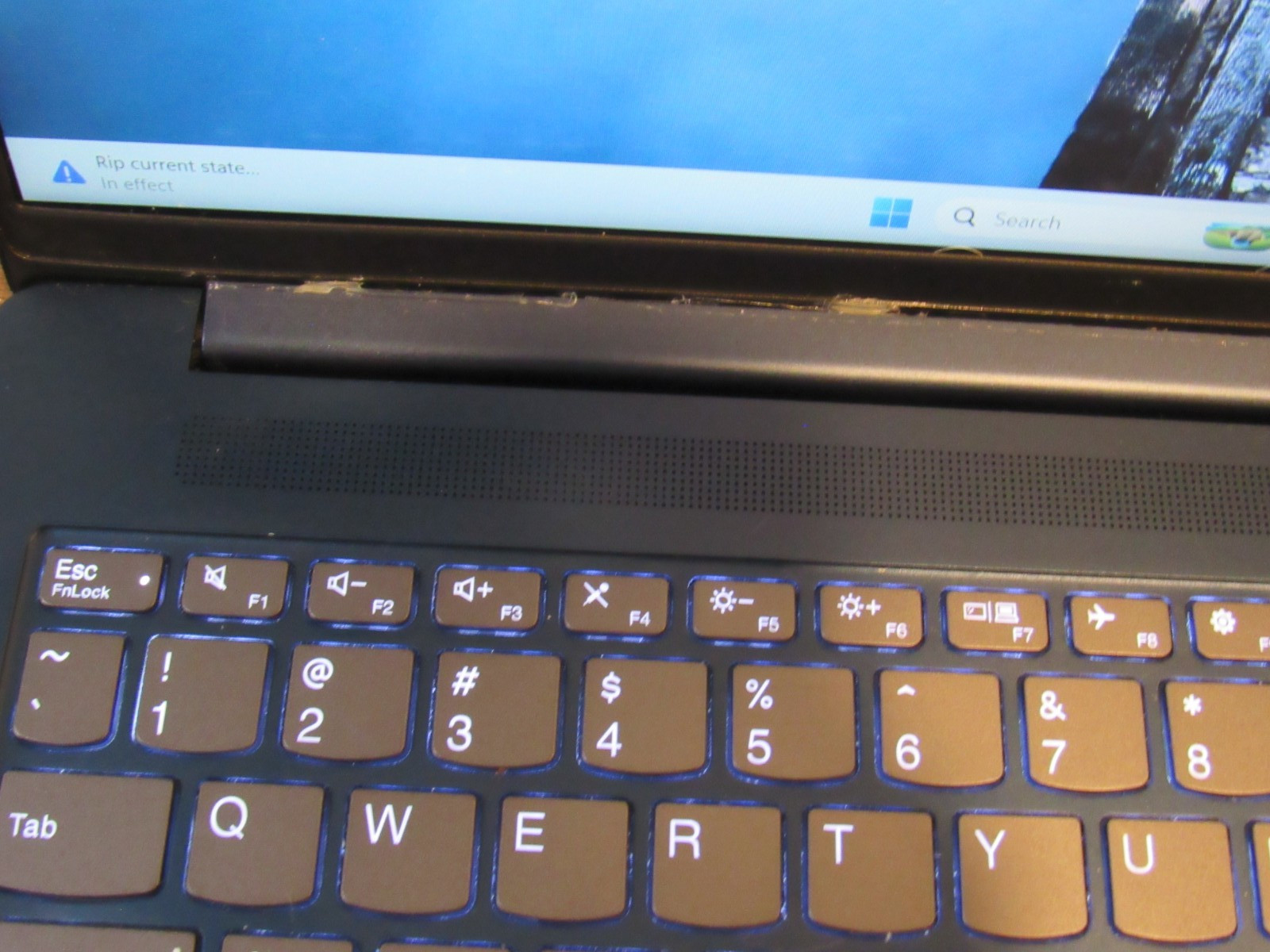 LENOVO IDEAPAD 16AHP9 2-in-1 16GB RAM 1TB SSD 16″ FHD+ TOUCHSCREEN GOOD