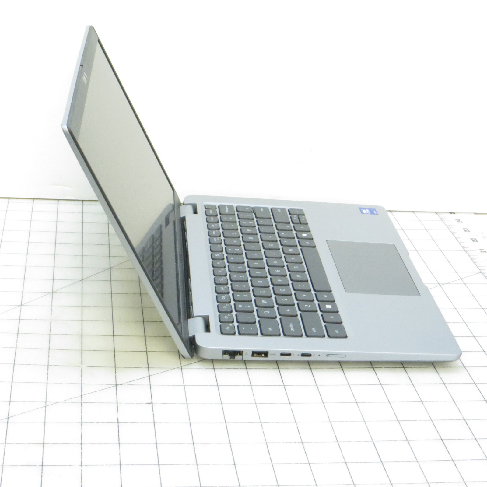 Dell Latitude 5450 Intel Ultra 7 8GB DDR5 256GB SSD 14″ Windows 11 Pro Laptop PC