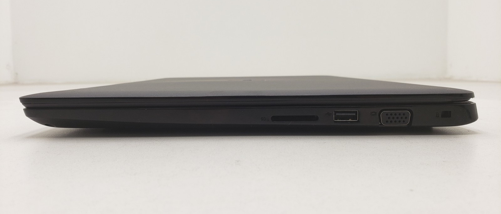 Dell Latitude 3500 i7-8565U 16GB RAM 256GB SSD 15.6″ Win 11 GeForce MX130 Laptop