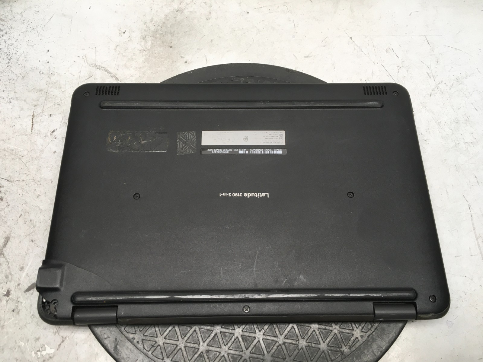 Dell Latitude 3190 2-In-1 Intel Celeron N4100 1.1GHz 4 GB NO HDD