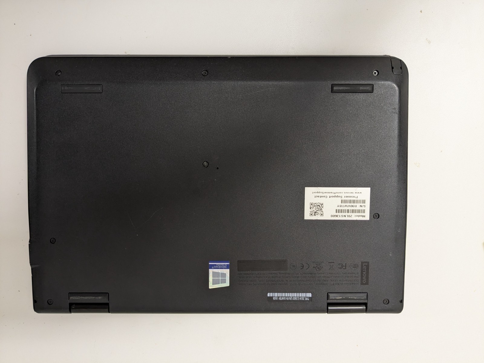 Lenovo ThinkPad 11e Yoga 6th Gen 11.6″ M3-8100Y 8GB RAM 128GB SSD Win11 w/ Pen