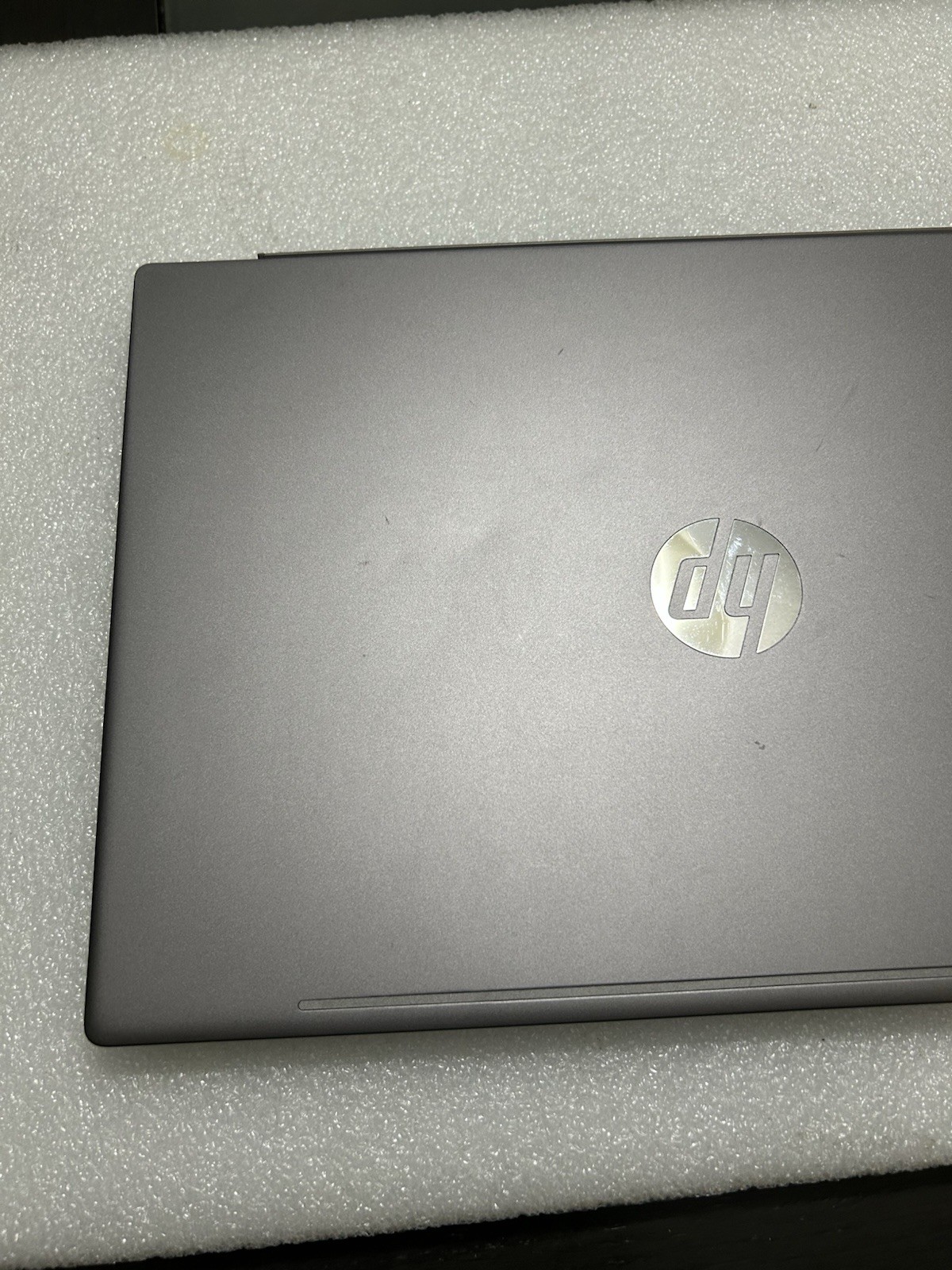 HP PAVILION 15-CS1063CL | CORE i5-8265U | 1 TB | 8GB | W/ POWER ADAPTER