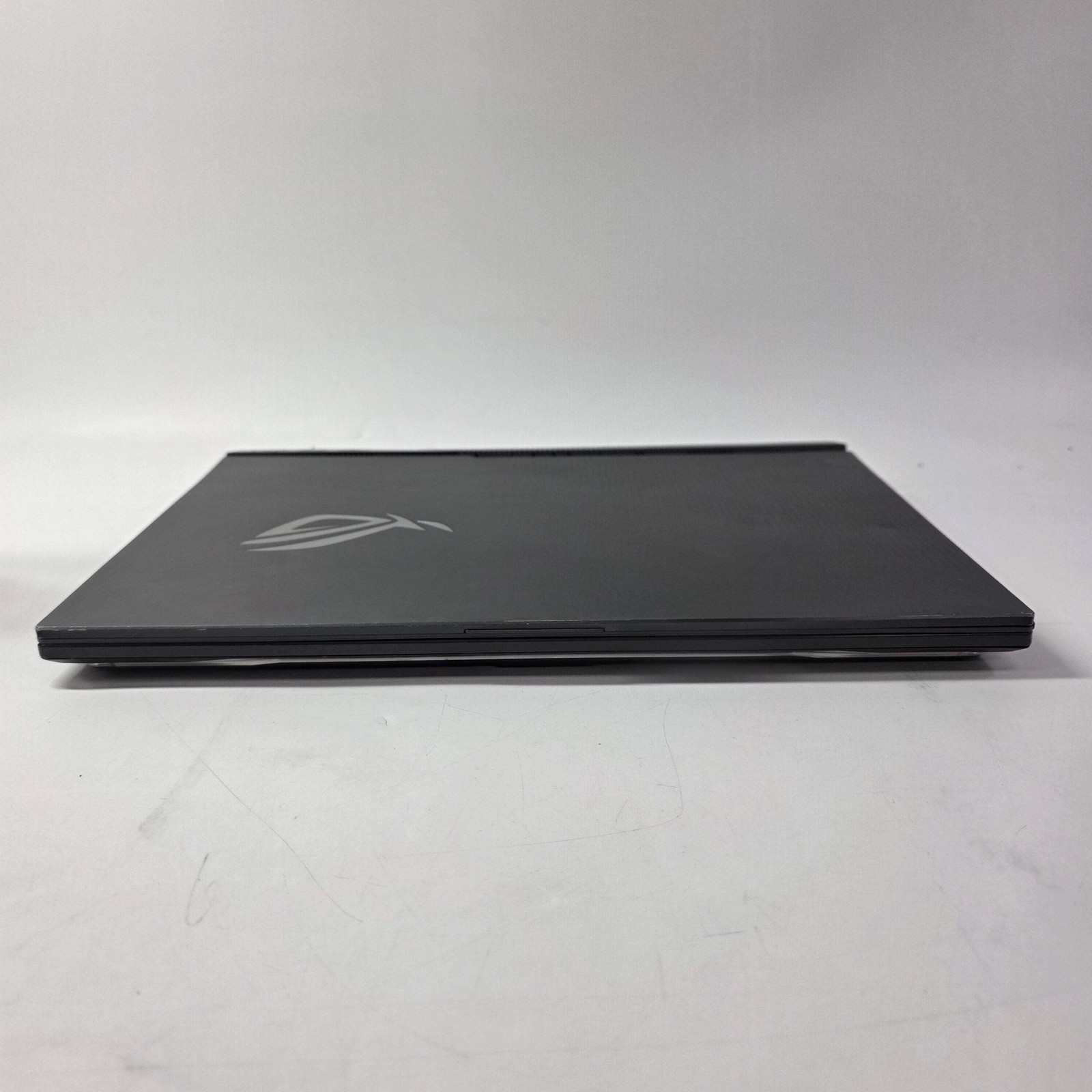 Asus ROG Strix G15 15.6″ Ryzen 7 4800H 2.9GHz 16GB RAM 1TB GeForce RTX 3050 Ti